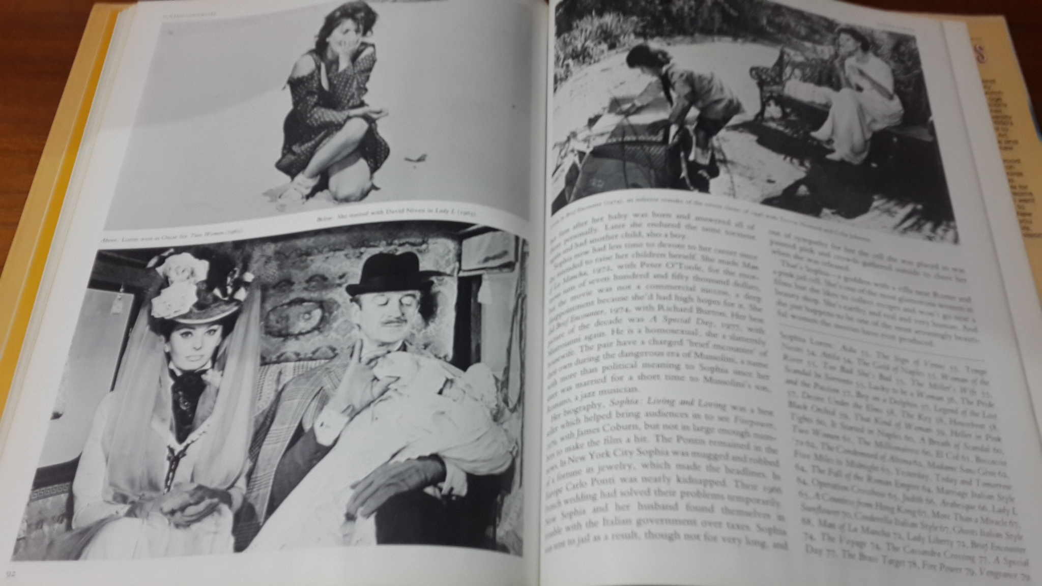 Screen CODDESSES / DANIEL & SUSAN COHEN