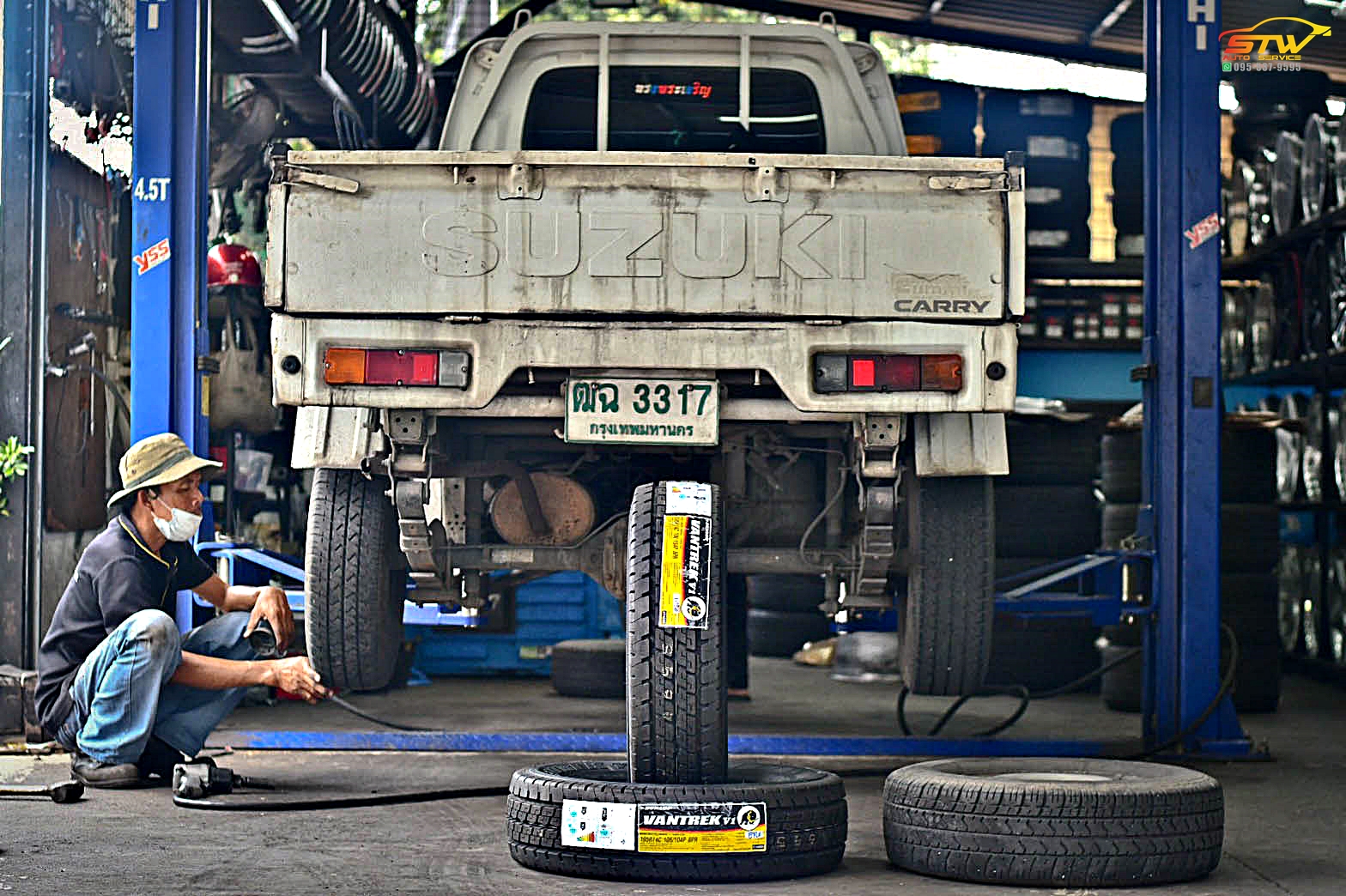 ยางใหม่ DUNLOP VANTREK V1 195R14 106/104P 8PR