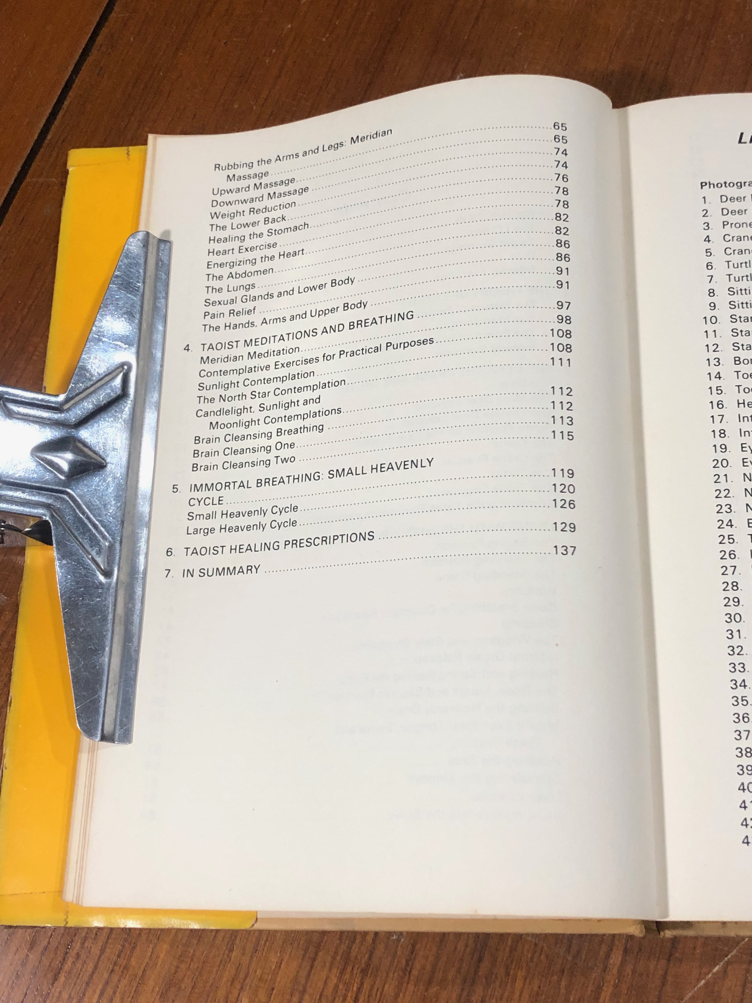 THE BOOK OF INTERNAL EXERCISES / Stephen T. Chang