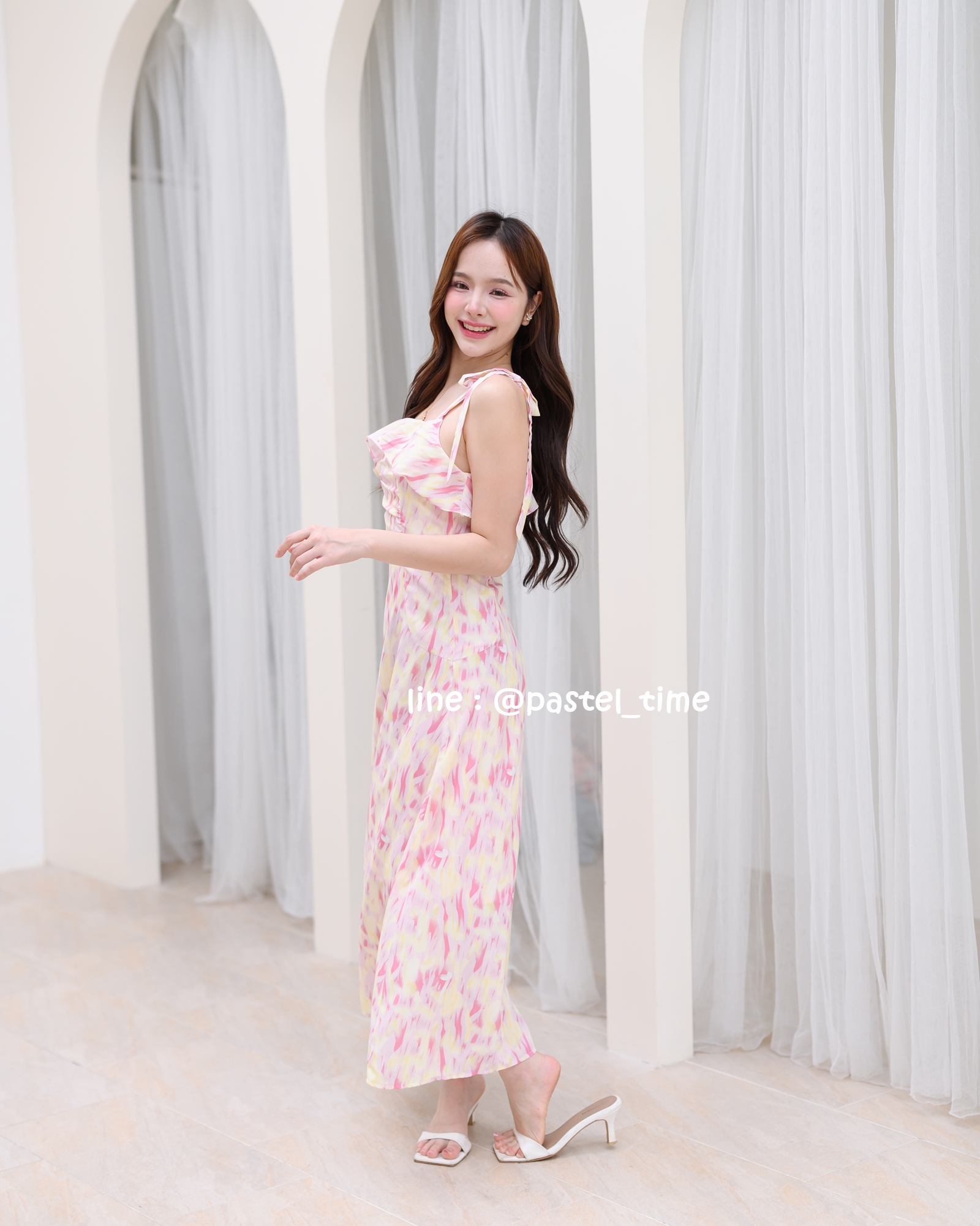 Love in a mist Maxi dress – ลายสีน้ำโทนสีชมพู
