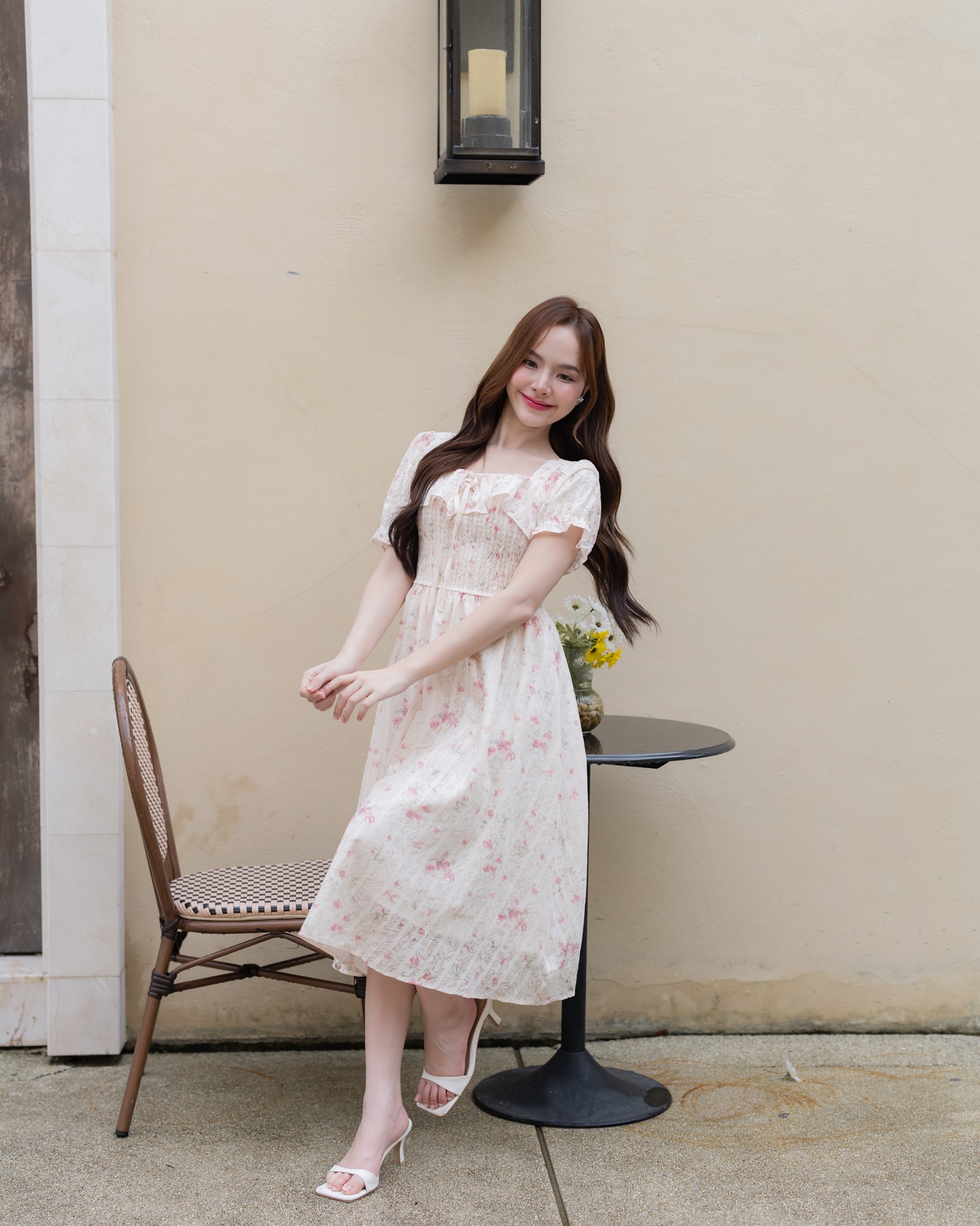 Florence Vintage Dress : ลายดอกไม้สีชมพู