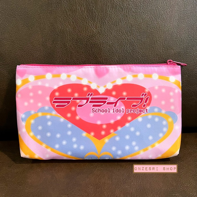 กระเป๋า Love Live! Museum—μ’s meet The Powerpuff Girls Pouch (Japan Limited) สีชมพู ขนาด 20 x 11.5 x 2 ซม. ทำจากผ้า