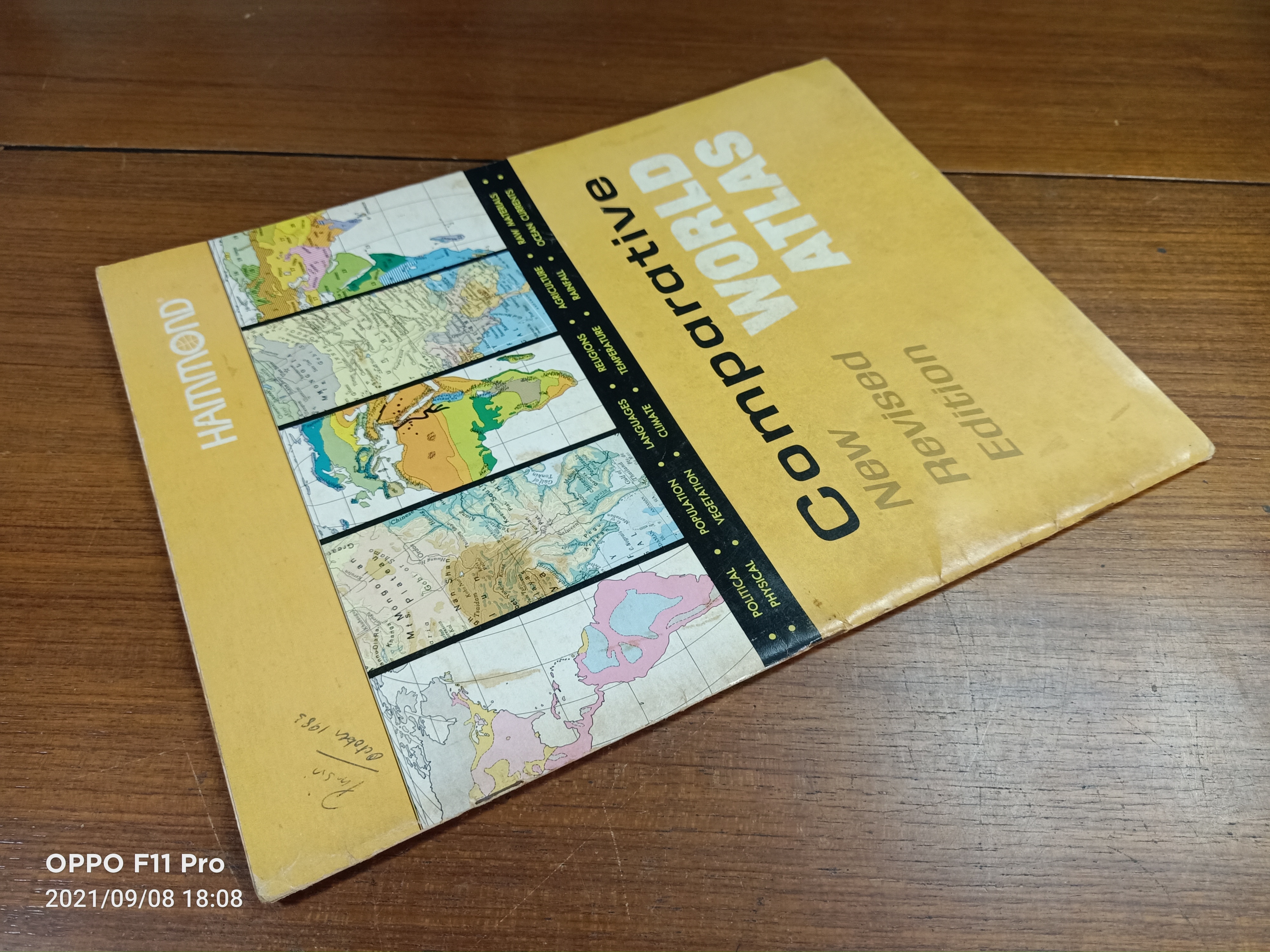 HAMMOND COMPARATIVE WORLD ATLAS / Hammond Incorporated (บรรณาธิการ)