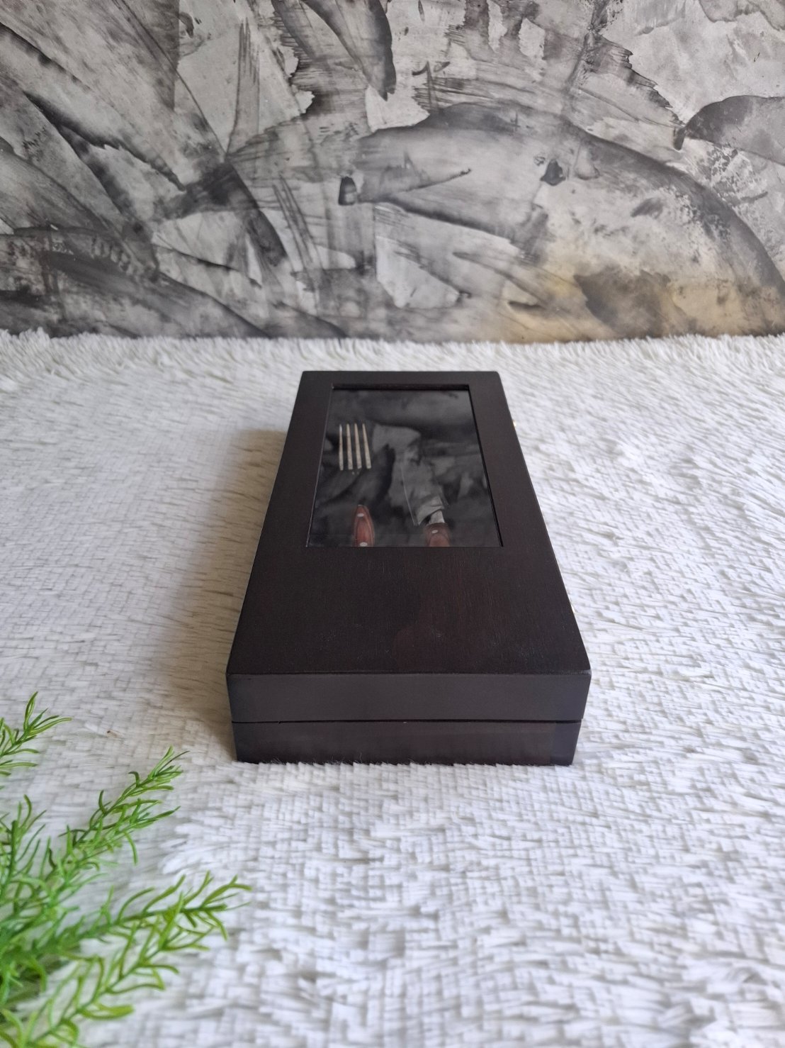 กล่องไม้ใส่มีด,ช้อม