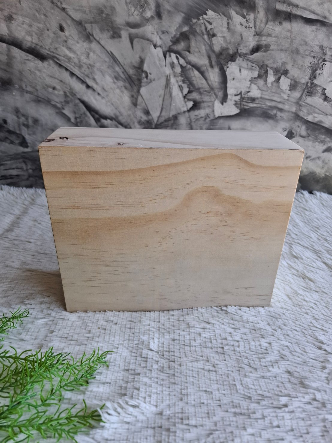 กล่องไม้สนฝาสไลด์อะครีลิค