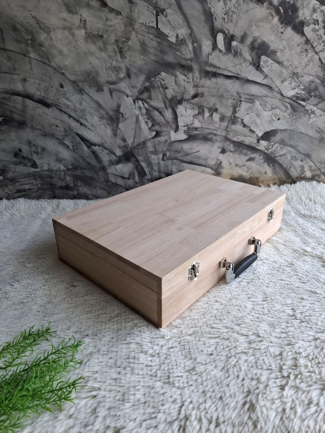 กระเป๋ากล่องไม้