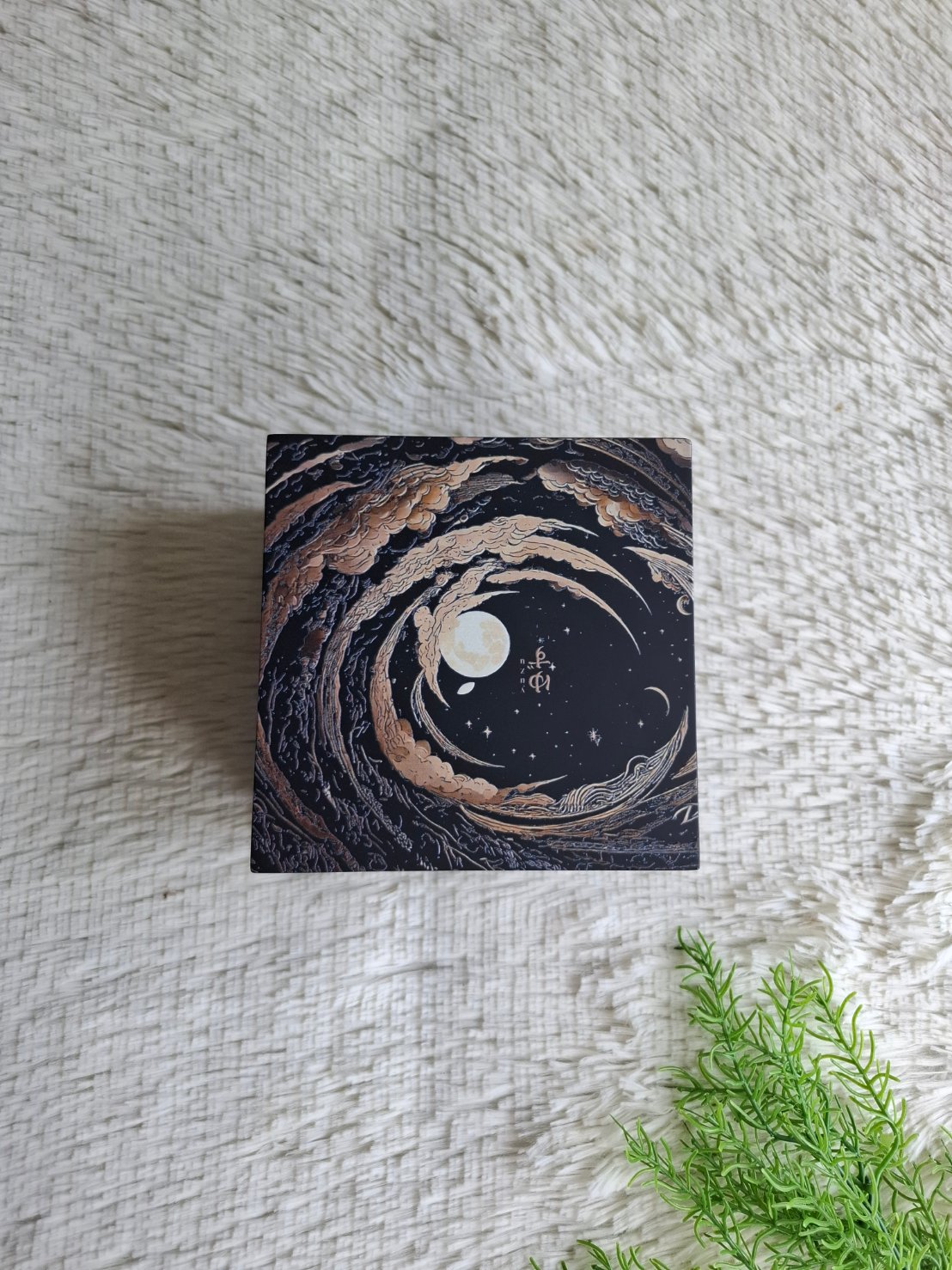 ถาดไม้สีดำ