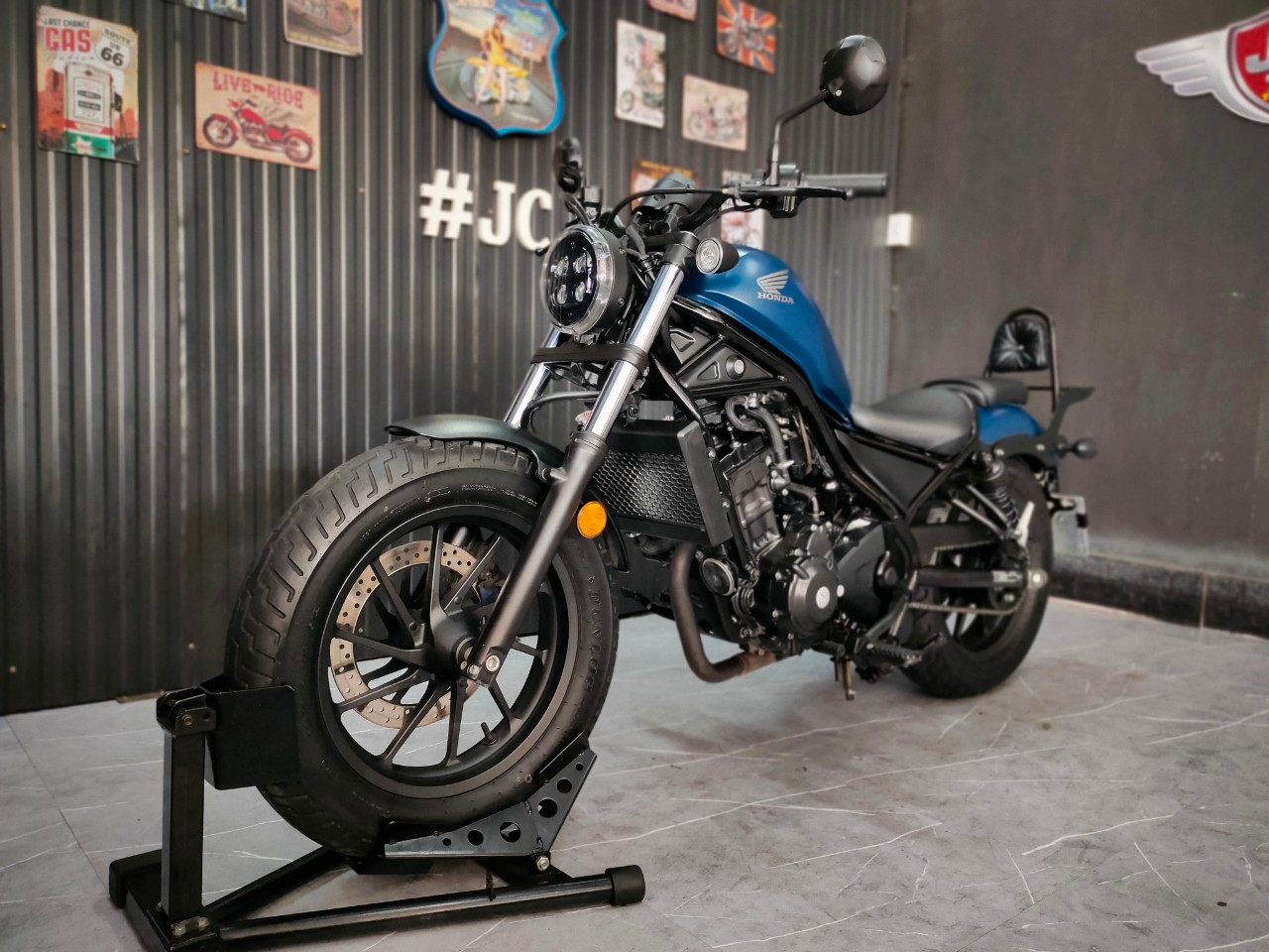 Cruiser รุ่นเล็กเข้าใหม่อีกคัน HONDA REBEL300 โฉม LED ปี2020 ✨นางฟ้าสวยใส✨ หาตัวจับยาก