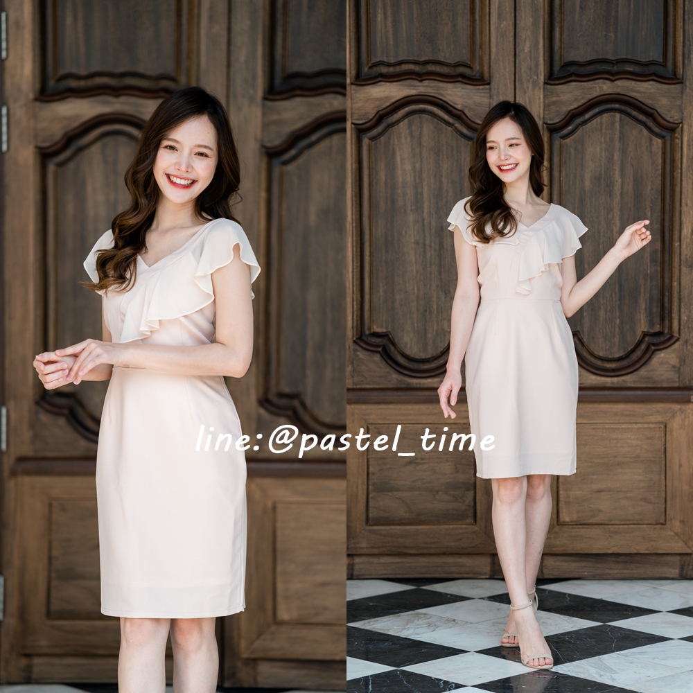 Aster Chiffon Dress - สีครีม **มีแต่XL**