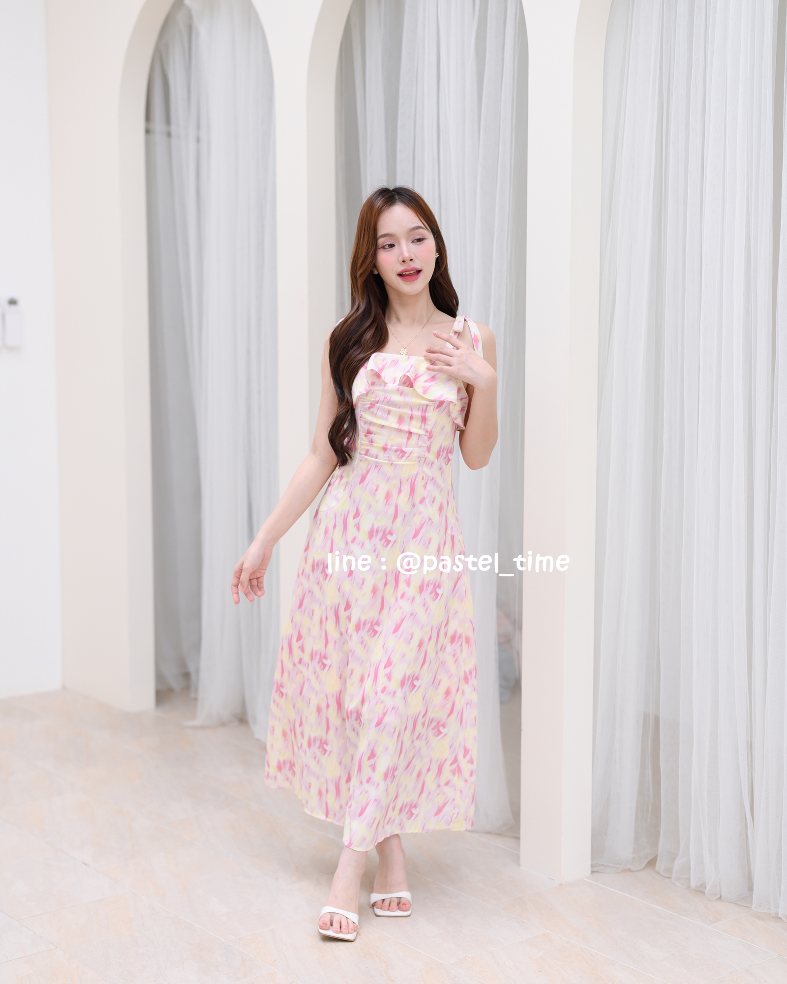 Love in a mist Maxi dress – ลายสีน้ำโทนสีชมพู