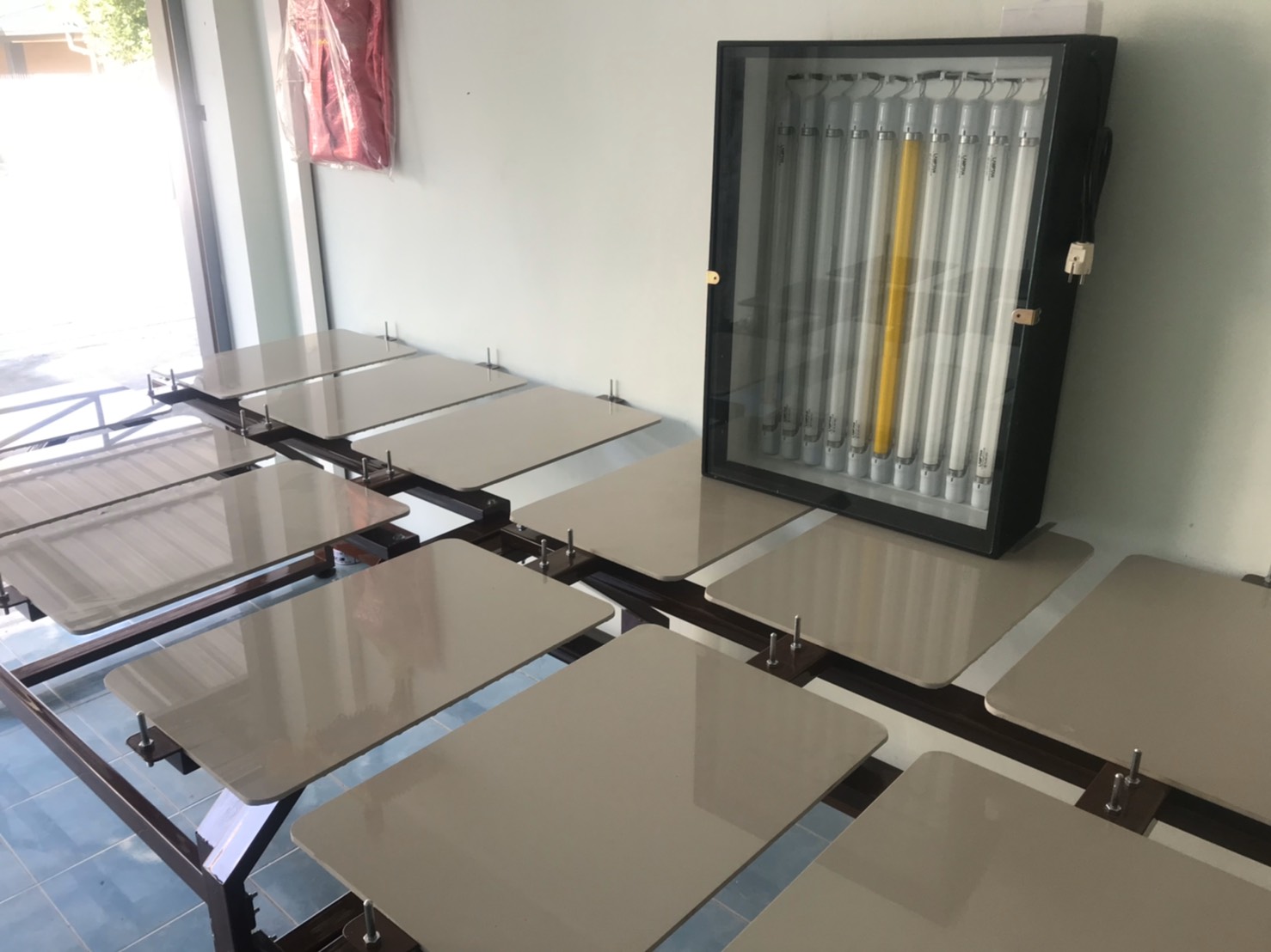 ชุดโต๊ะสกรีน 6 แป้น