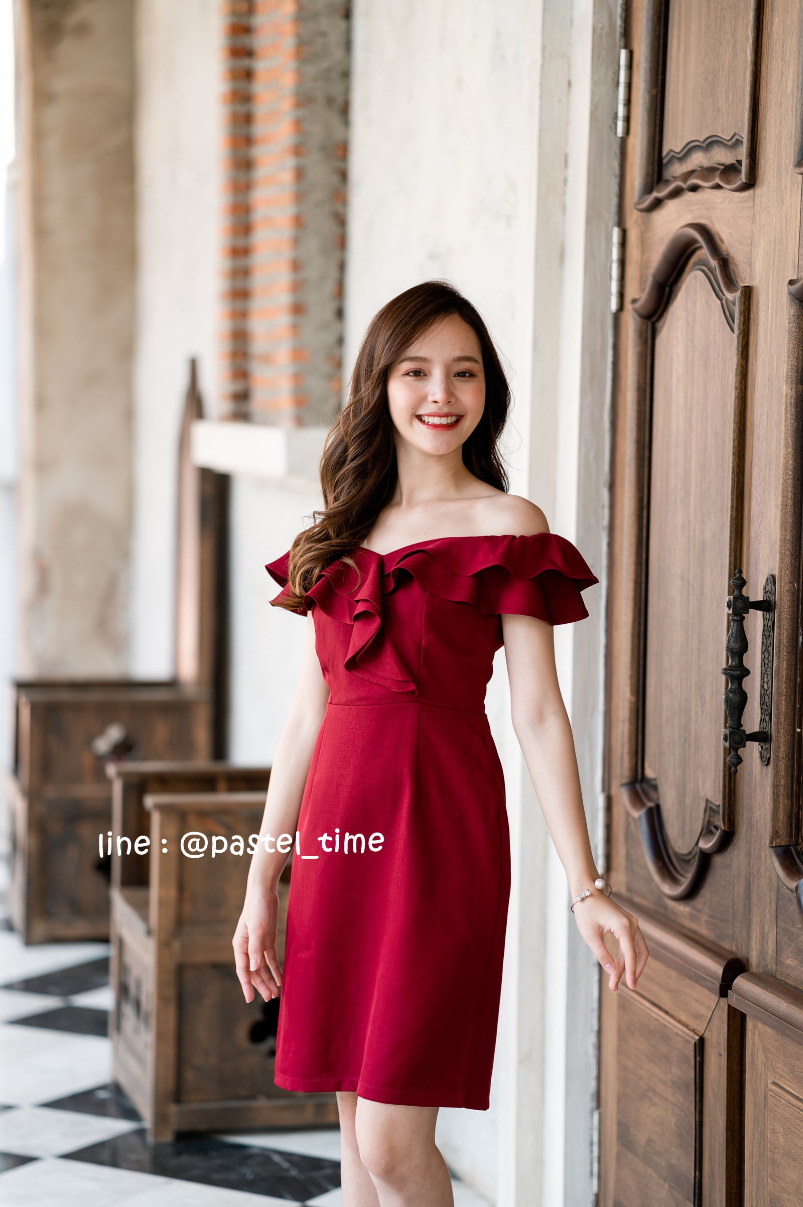 Idylla Open Shoulder Dress : สีแดงเลือดหมู [Made by Pastel Time]