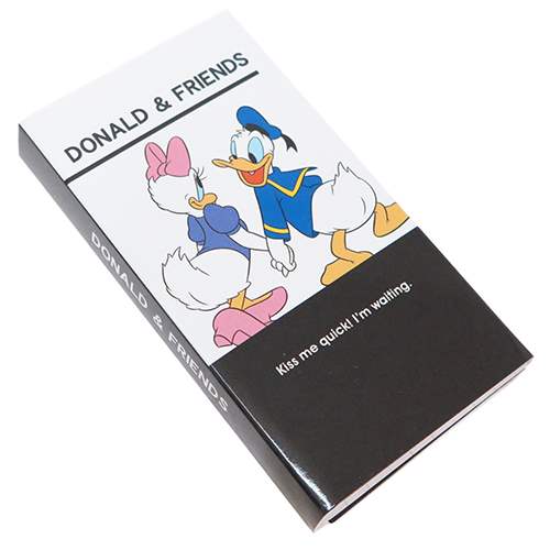 Slim Book Marker จาก Disney Japan แบบ Donald & Friends ใช้คั่นหน้าหรือแปะเขียนข้อความได้ มีกาวด้านหลัง ขนาดเล่มเมื่อกางออก 21.5 x 9.3 ซม. มี 12 ลายด้านใน รวม 180 แผ่น
