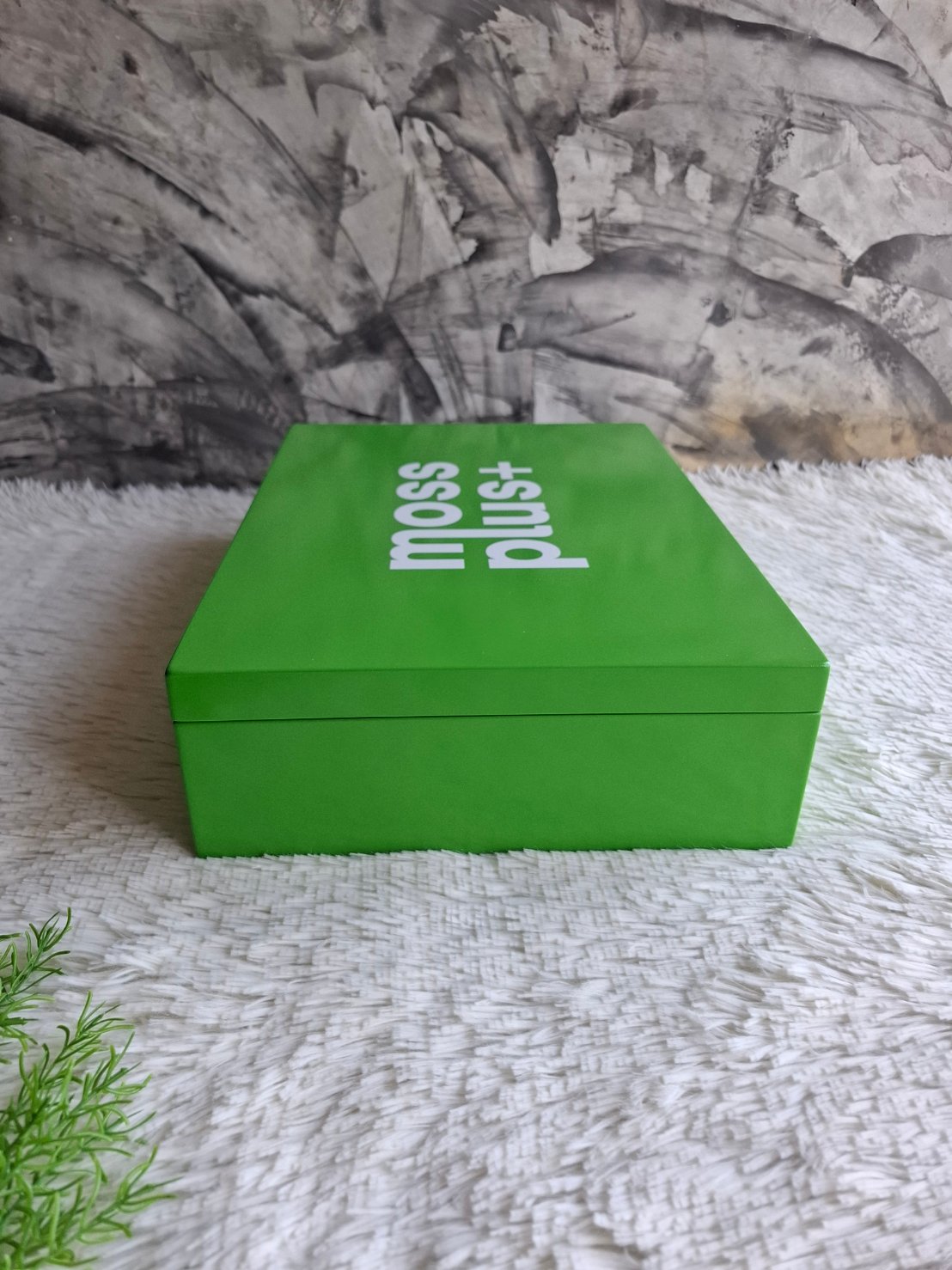กล่องไม้แบบฝาล็อคสีเขียว