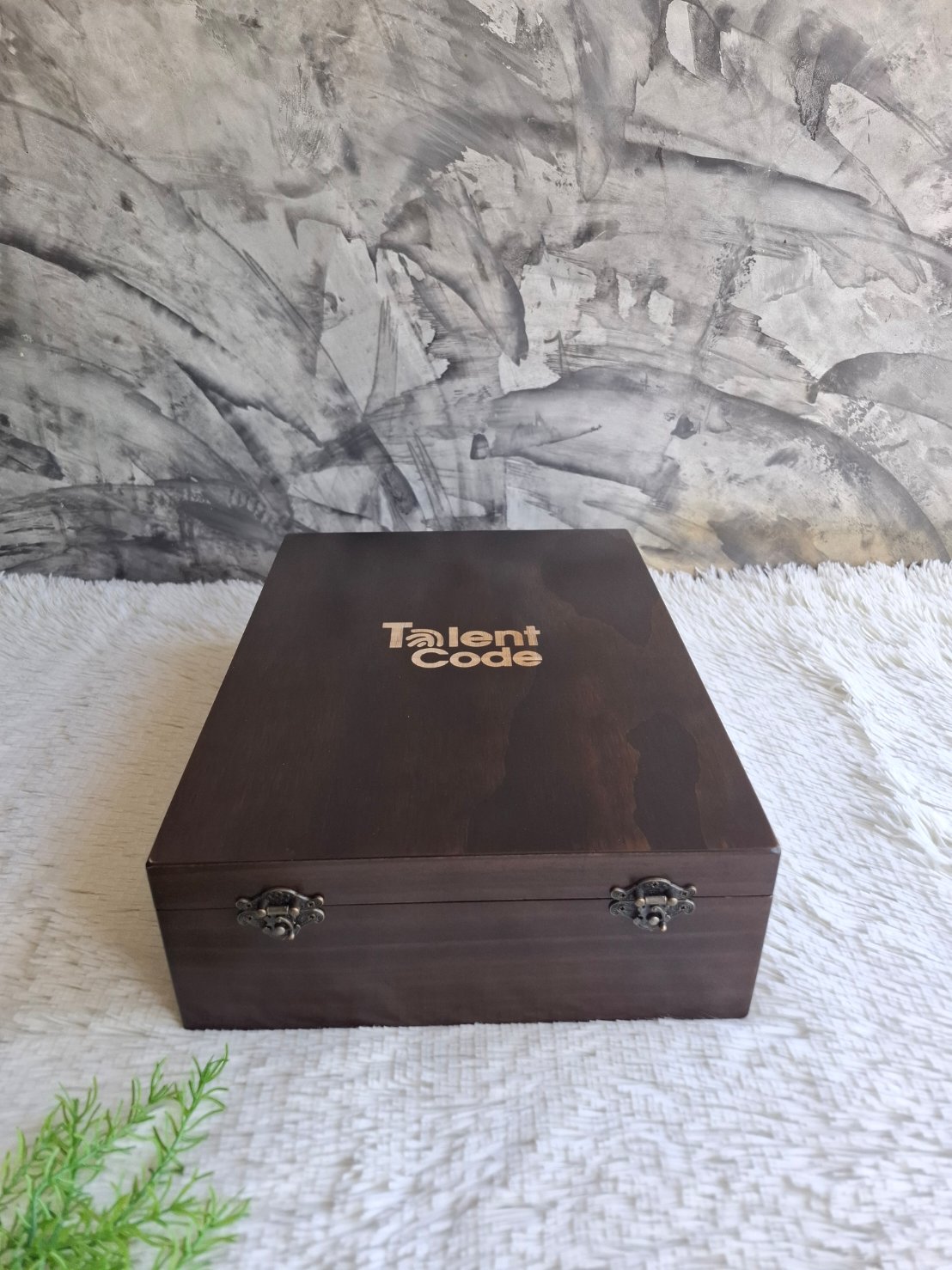 กล่องไม้สนแบบฝาล็อค