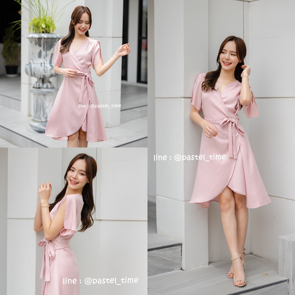 Stella Wrapped Dress เดรสแบบป้ายสีชมพู