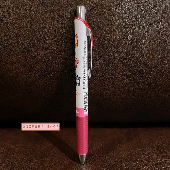 ปากกา Pentel Energel จากญี่ปุ่น ลาย Kirby สีขาวชมพู หัว 0.5 หมึกสีดำ