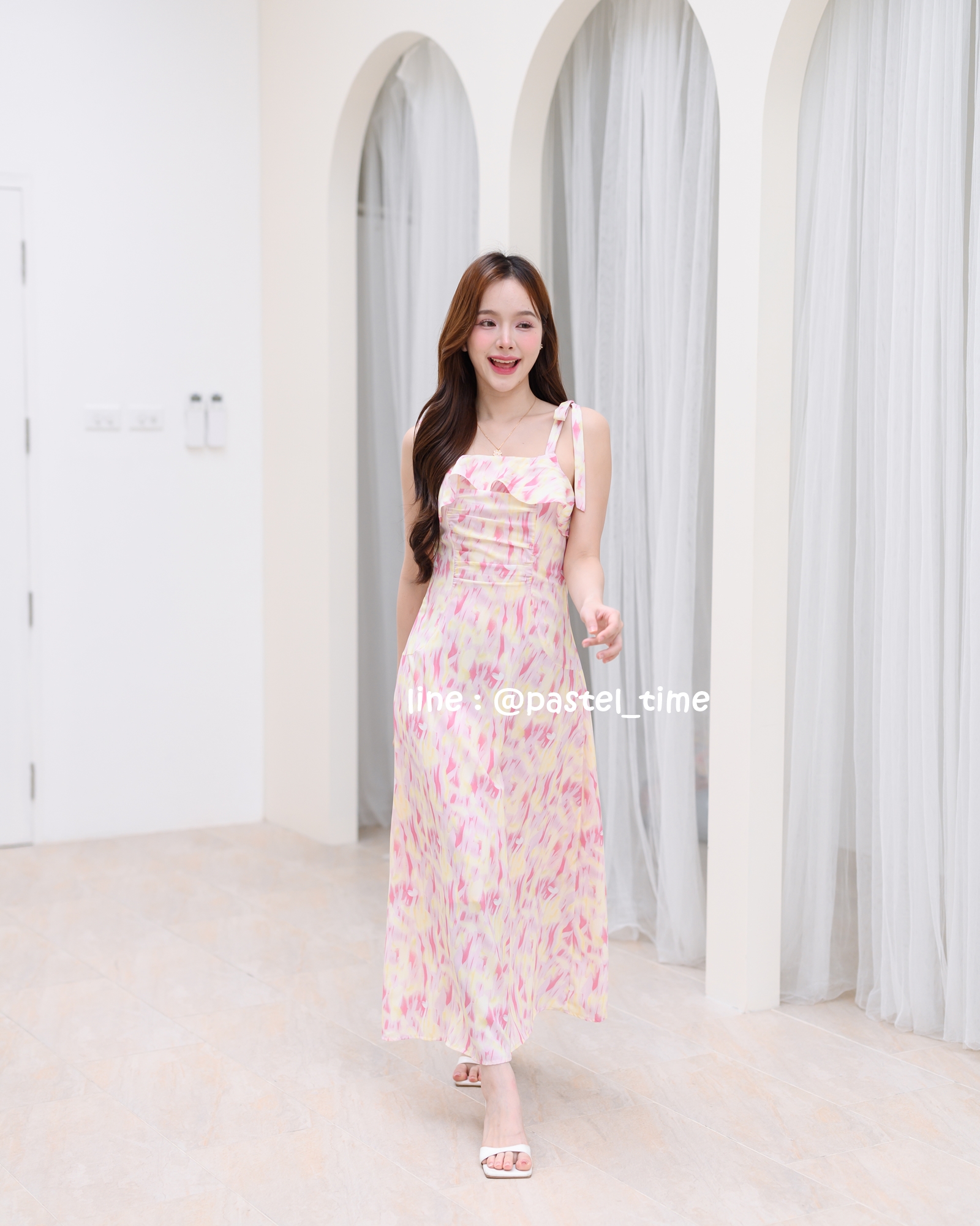 Love in a mist Maxi dress – ลายสีน้ำโทนสีชมพู