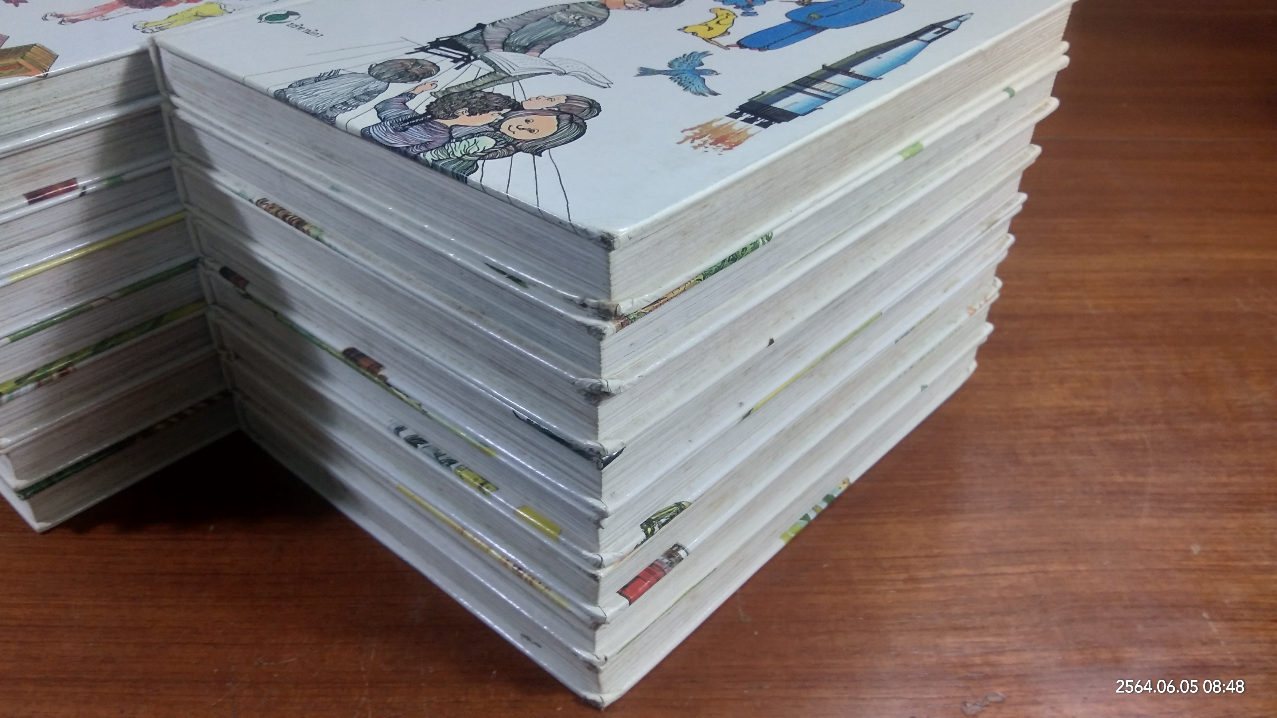 สารานุกรมสำหรับเด็ก โดยบริทานิกา ครบชุด16เล่ม (เล่ม1และ5สภาพไม่สมบูรณ์ตามรูป)