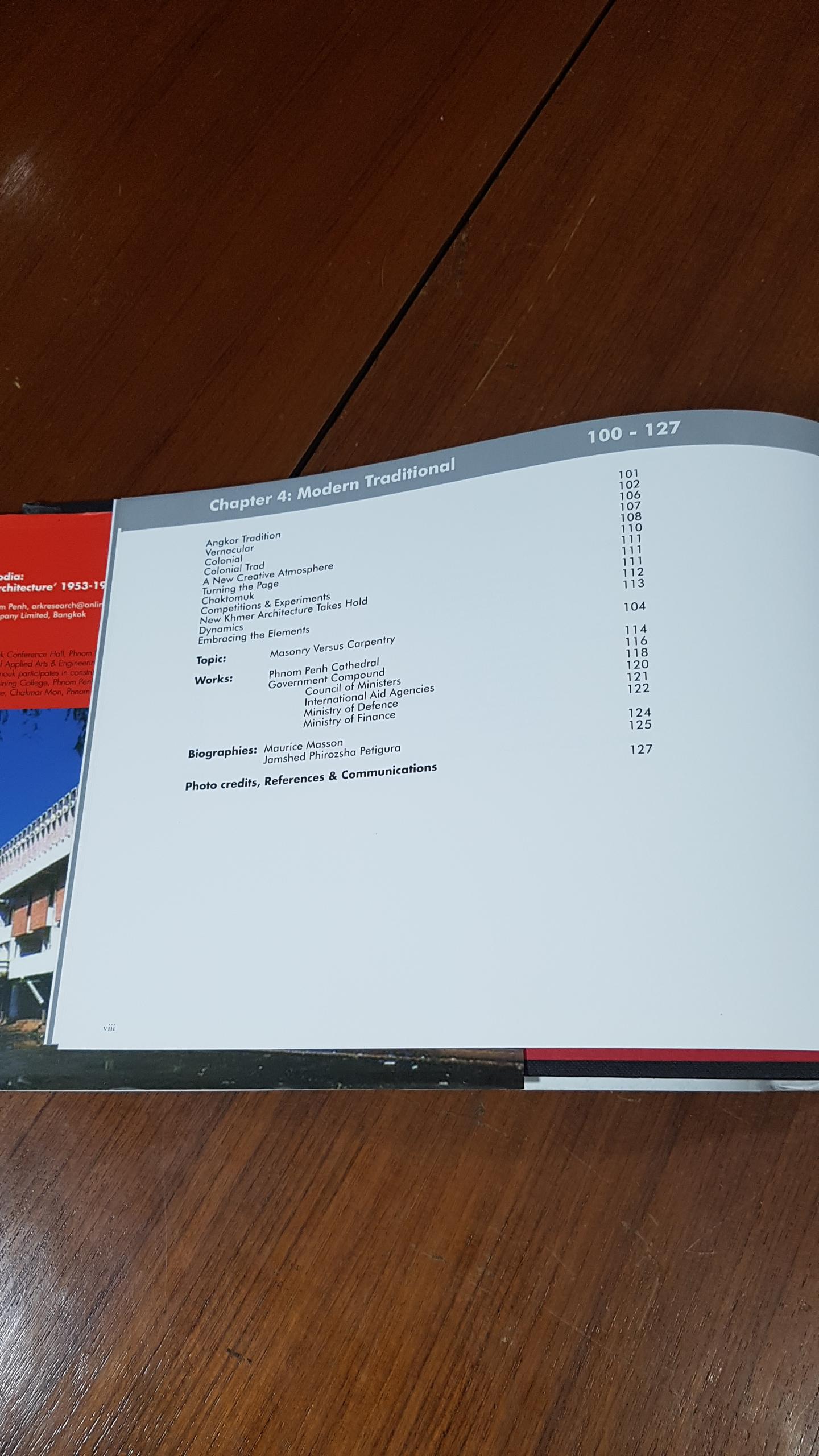 BUILDING CAMBODIA : 'NEW KHMER ARCHITECTURE' 1953 - 1970 / Helen Grant Ross, Darryl Leon Collins