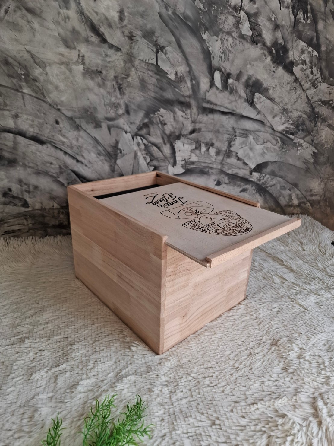 กล่องไม้ใส่โมเดล