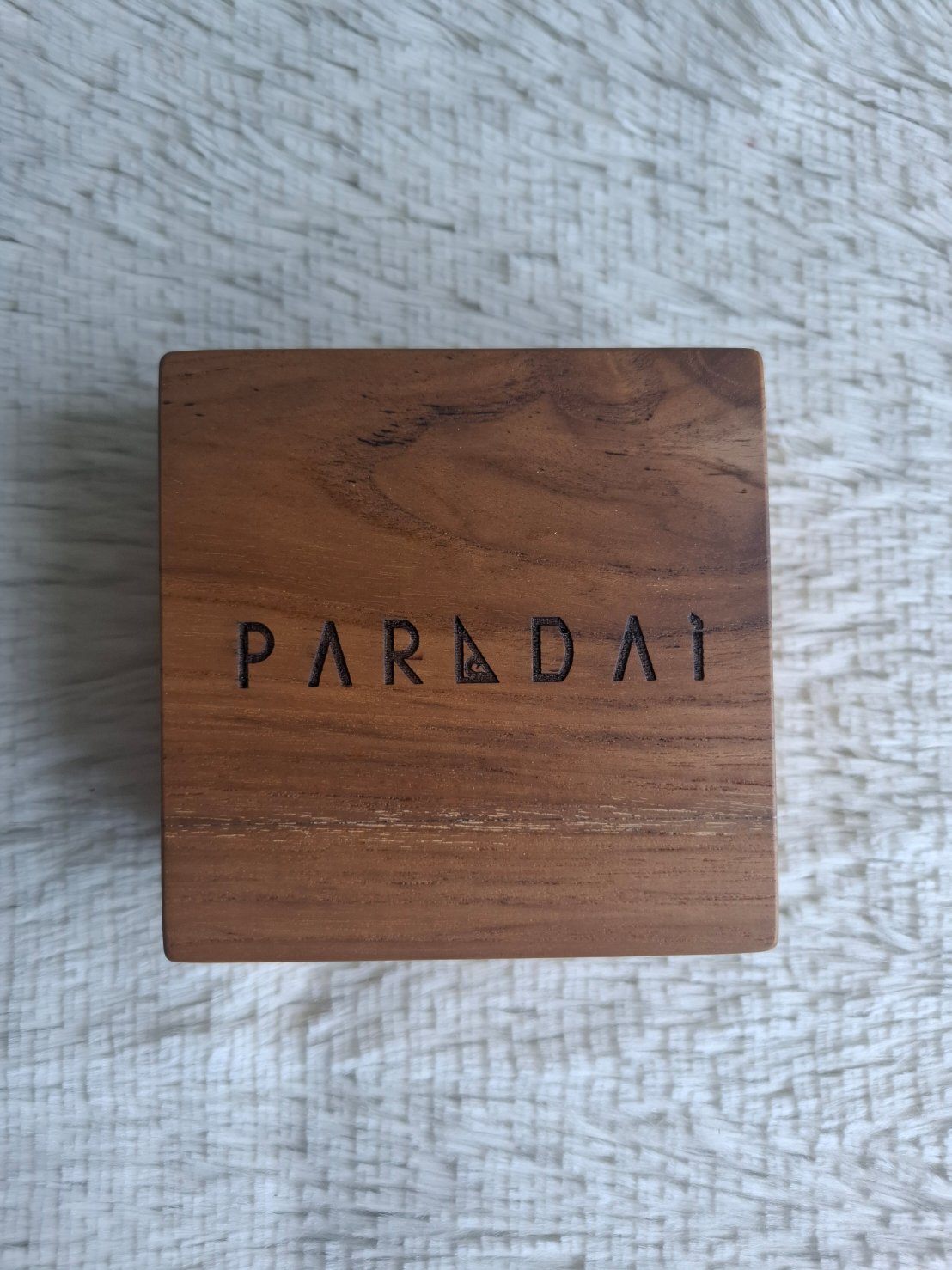 กล่องไม้สักจริง