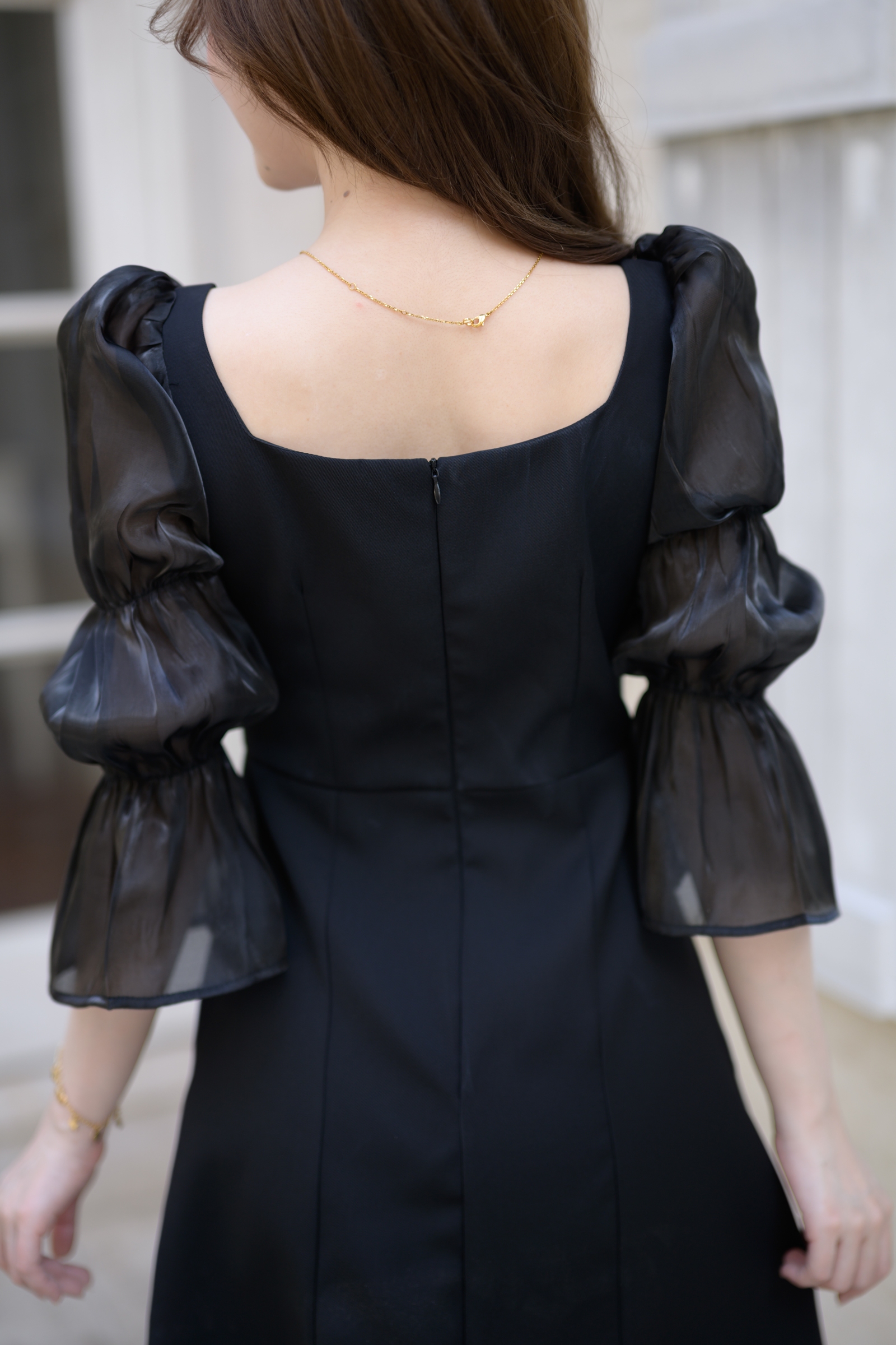 Evie Organza Puff Dress เดรสแขนพัฟ: สีดำ [Made by Pastel Time]