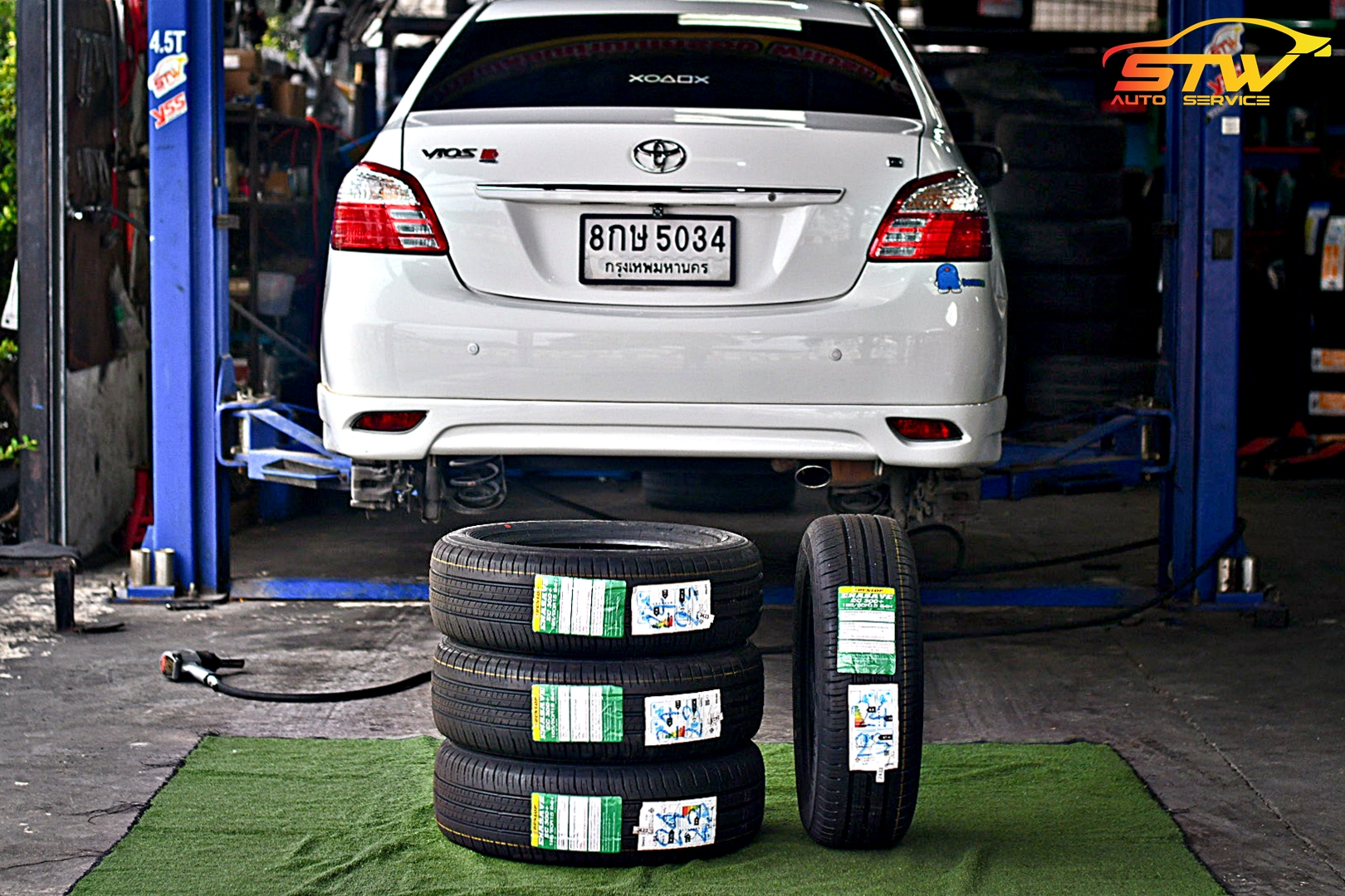 ยาง DUNLOP ENASAVE EC300+ 185/60R15 84H ติดตั้งใส่ TOYOTA VIOS
