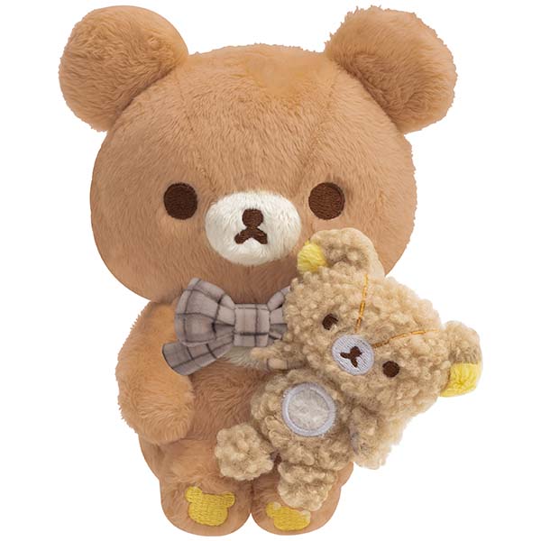 ตุ๊กตา Rilakkuma - Chairoi Koguma and Doll แบบ Chairoi Koguma ถือตุ๊กตา ขนาด 17 x 10 x 9.5 ซม.