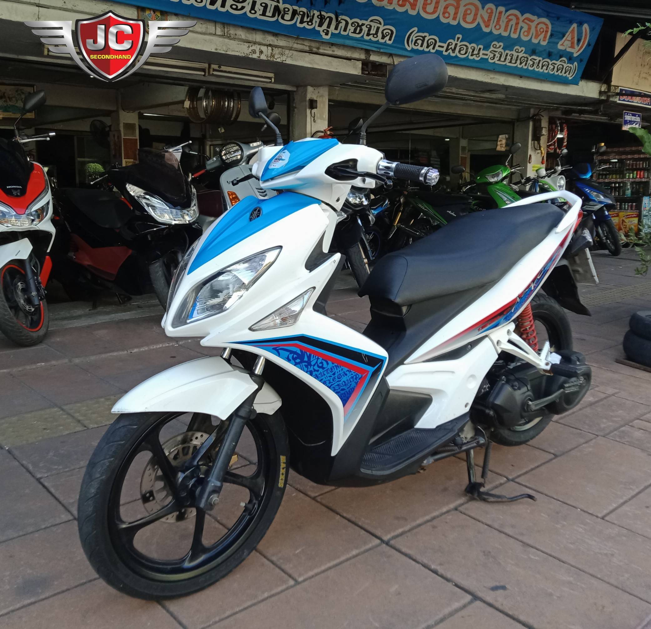 "Concept รถเดิม ดี สวย พร้อมใช้งาน" คันนี้เลย YAMAHA NOUVO ELEGANCE 135โฉมสุดท้าย จดทะเบียนปี 54 สภาพสวยเดิมทั้งคัน เครื่องดี ขี่นิ่ม ศูนย์ตรงห้องเครื่องสวยไม่หยดไม่เยิ้ม