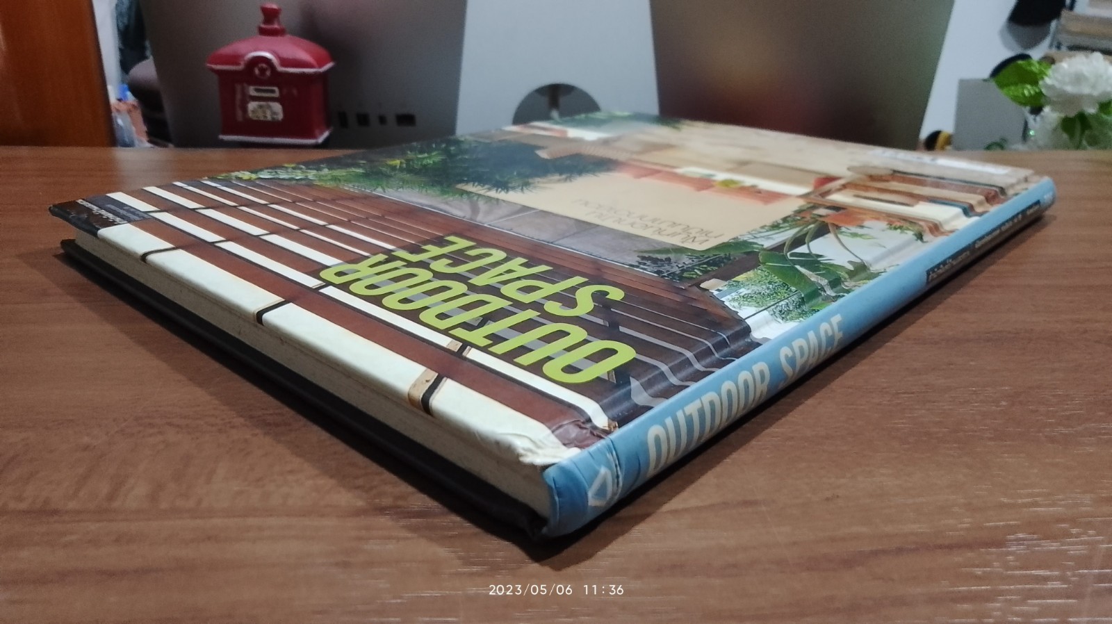 OUTDOOR SPACE / บ้านและสวน