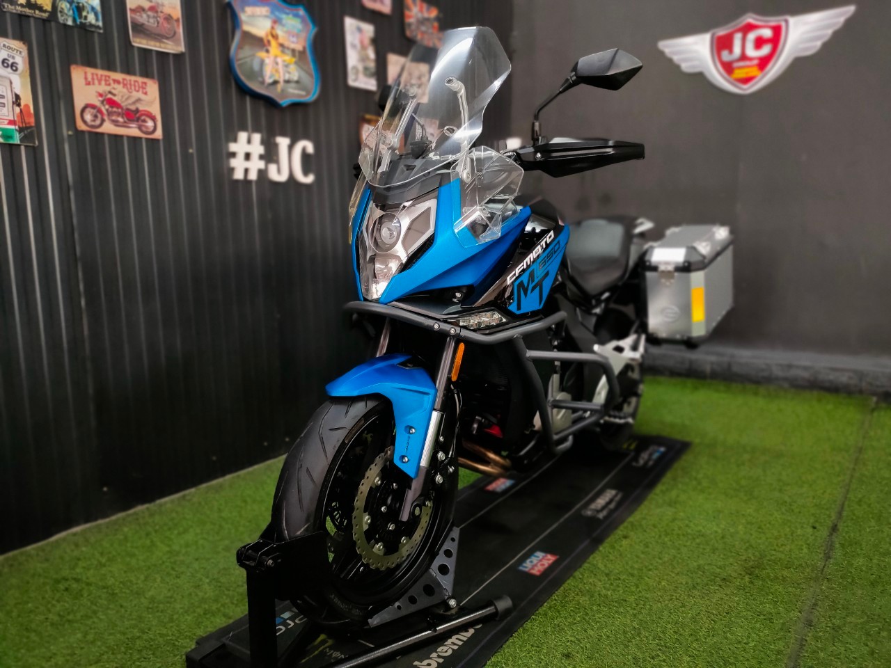 เอาจิงๆ...มันดีกว่าที่คิด‼️ สายทัวร์ตัวแนะนำ CF Moto 650MT Touring รถปี 2020 สายจอด 3 ปี 5พันโล 😅 https://youtu.be/cmIizQZuBd0?si=NIEnOayZLGPbCwMR