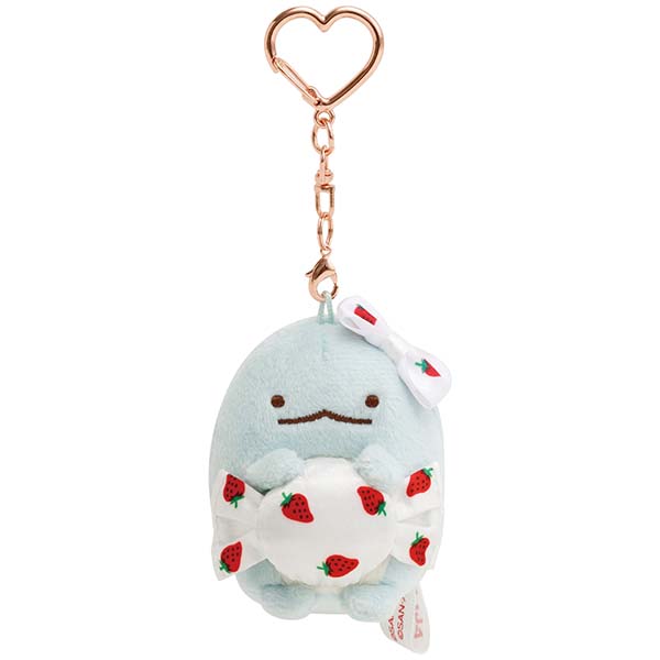 พวงกุญแจตุ๊กตา Sumikko Gurashi x Sakuma Strawberry Milk Candy ตรงห่วงเป็นรูปหัวใจ มี 3 แบบให้เลือก