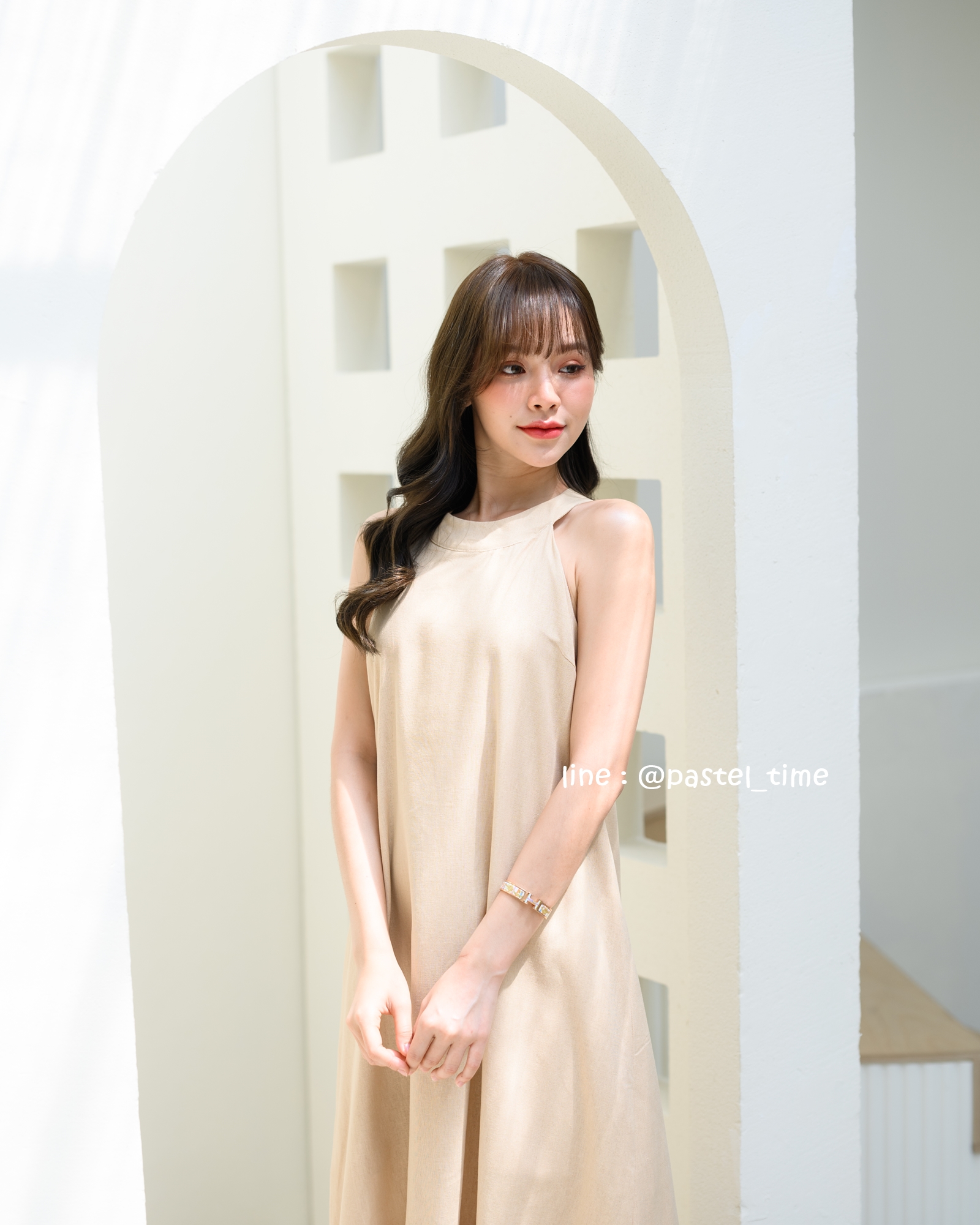 Clio Vest Linen Maxi dress - สีเบจ