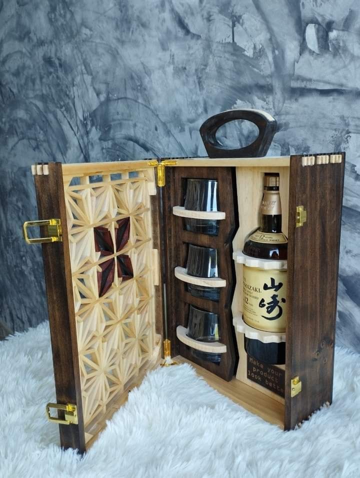 กล่องไม้ใส่เหล้า+ชุดแก้ว