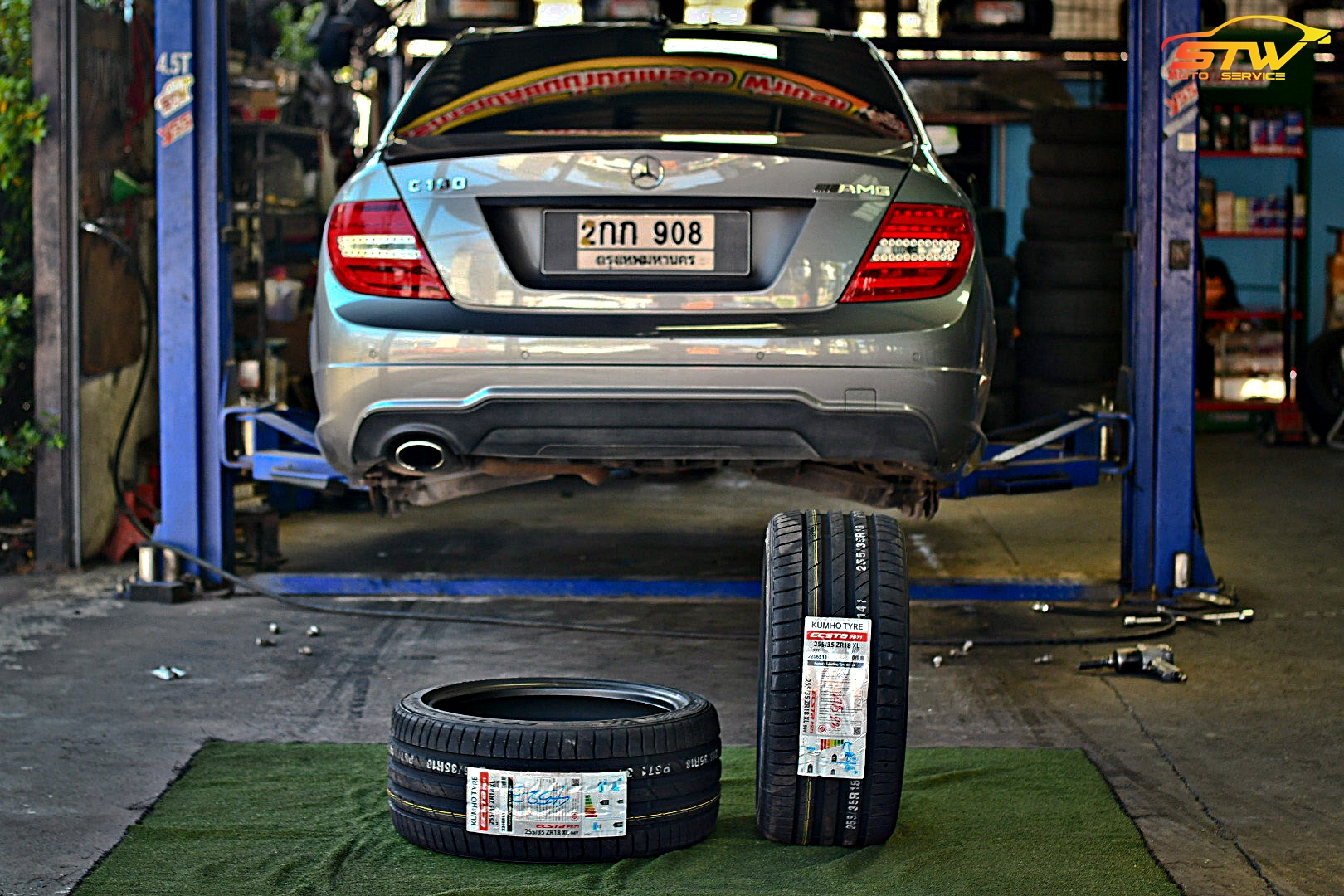 ยาง KUMHO ECSTA PS71 255/35R18 94Y ติดตั้งใส่ Mercedes Benz C180
