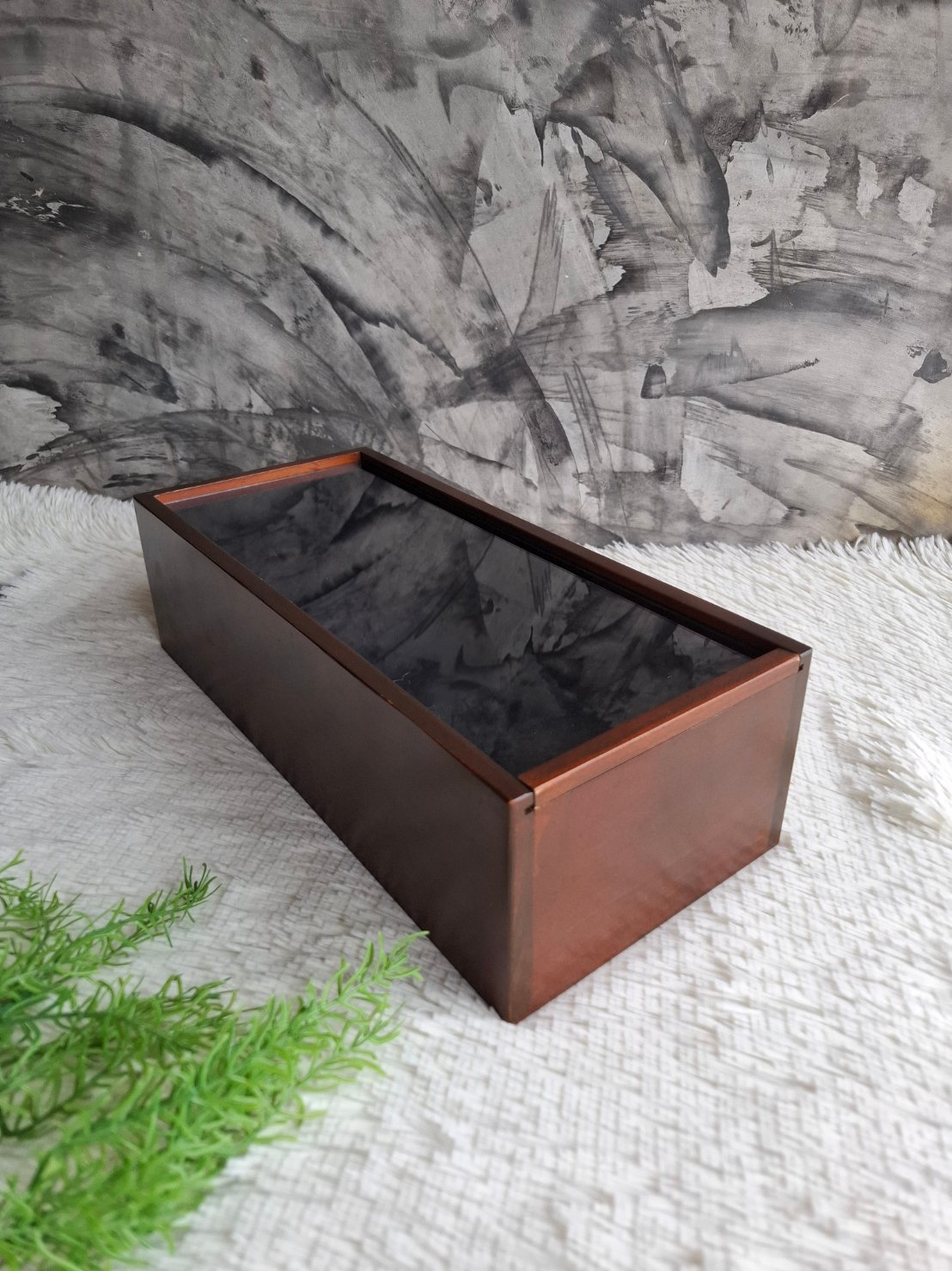 กล่องไม้สนฝาสไลด์อะคริลิค