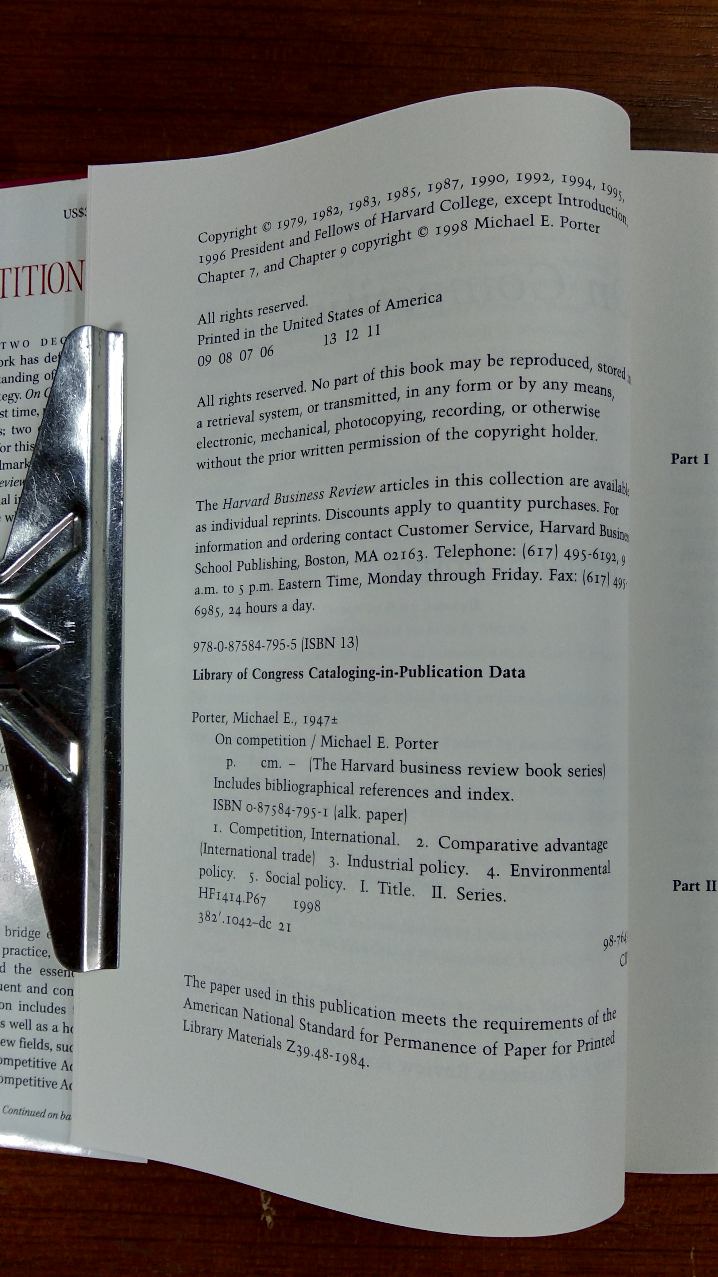 ON COMPETITION / MICHAEL E. PORTER