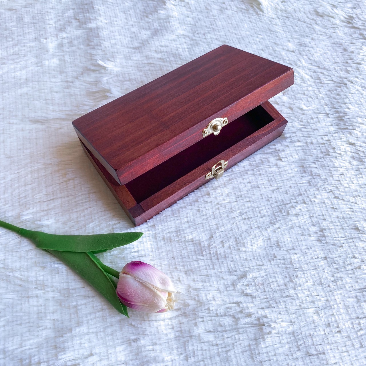 กล่องไม้สนฝาล็อค ไซส์ S (Small wooden box with lock lid)