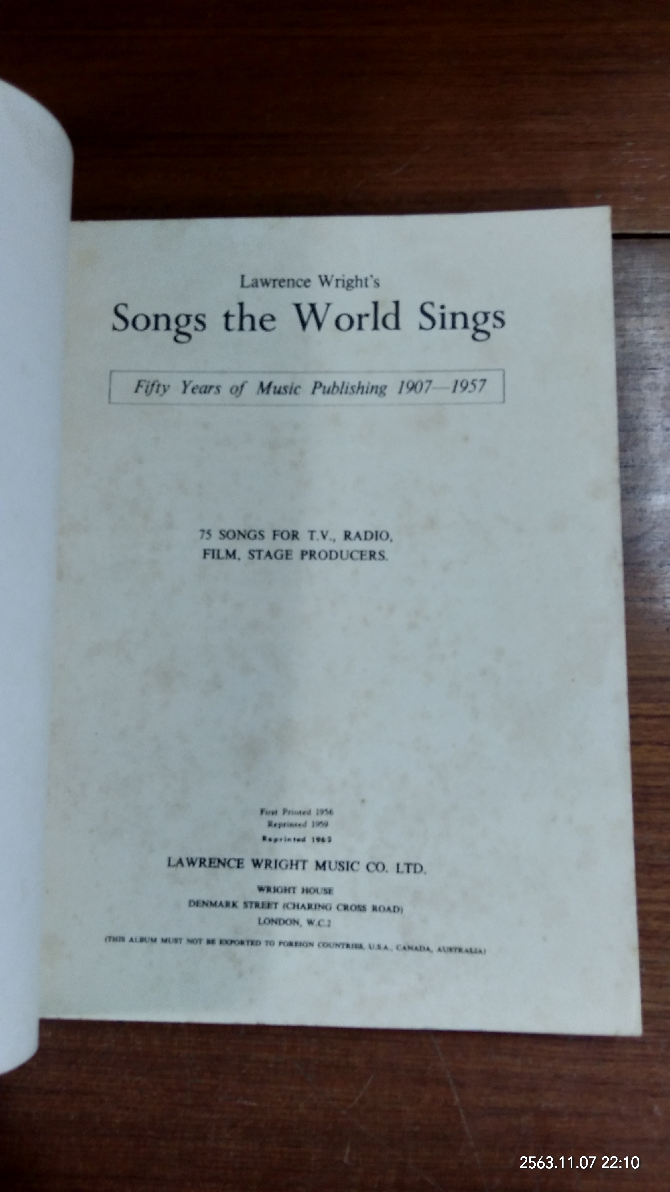 LAWRENCE WRIGHT - SONGS THE WORLD SINGS - Volume.1