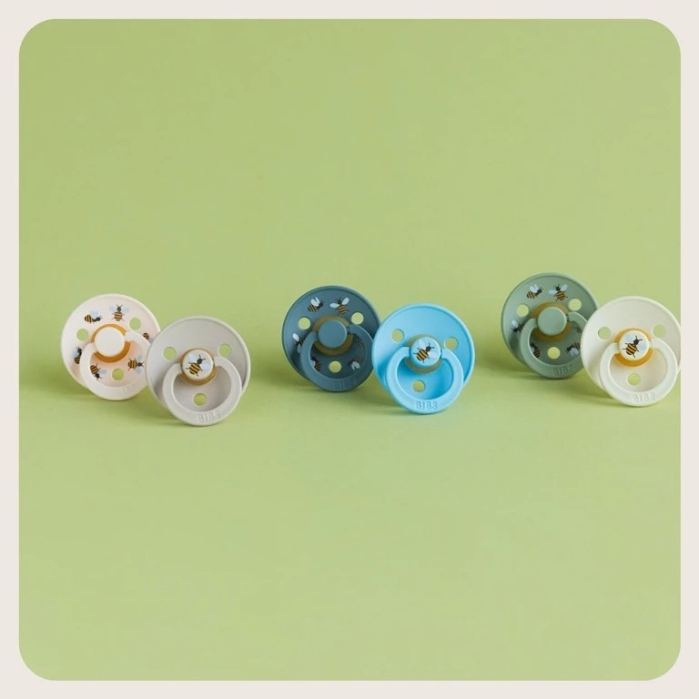 Bibs จุกหลอกทรงกลม รุ่น Studio Colour /2 Bubble Bee Natural Rubber Size 1 Breeze Mix