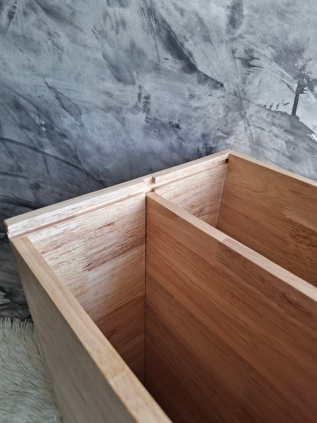 กล่องฝาสลได์