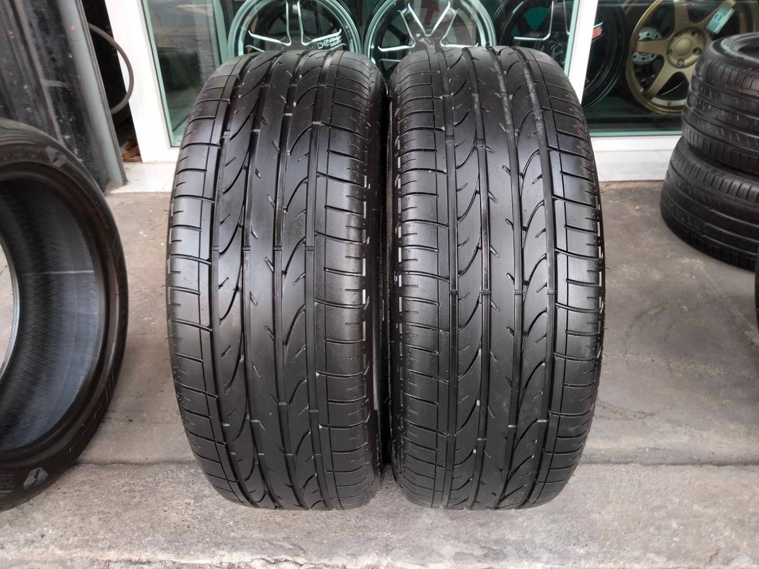 Bridgestone Dueler H/P Sport 235/45 R19 ปี18 2เส้น
