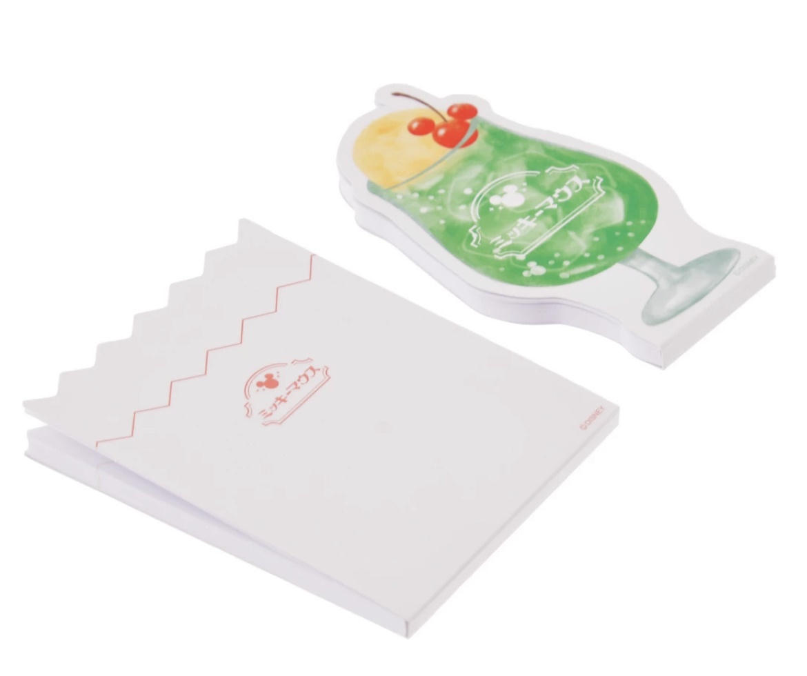 เซ็ตกระดาษโน้ต Mickey Mouse Cream Soda (Disney Store Japan Exclusive) ขนาด 10.5 x 5.5 ซม. / 7.4 x 9.5 ซม. มี 2 ลาย รวม 100 แผ่น