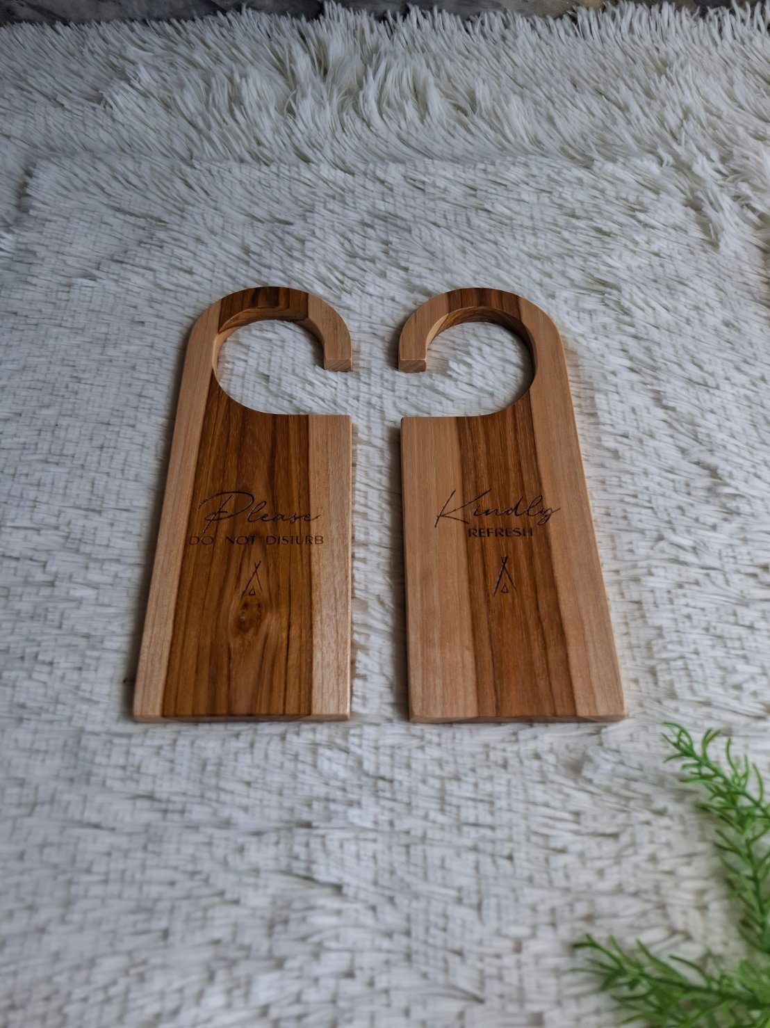 แผ่นป้ายแขวนประตู