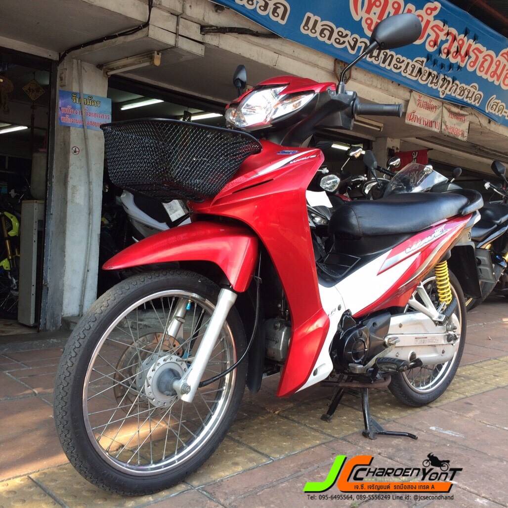"ตระกูลยอดฮิตอีกแล้ว" HONDA WAVE110I บังลมใหญ่ จดปลายปี55 รถสภาพเดิมเครื่องเงียบไม่มีควัน ชุดสีเดิมแท้ทั้งคันมีรอยเล็กน้อย ล้อลวดยางMICHELINคู่ โช๊คนุ่ม