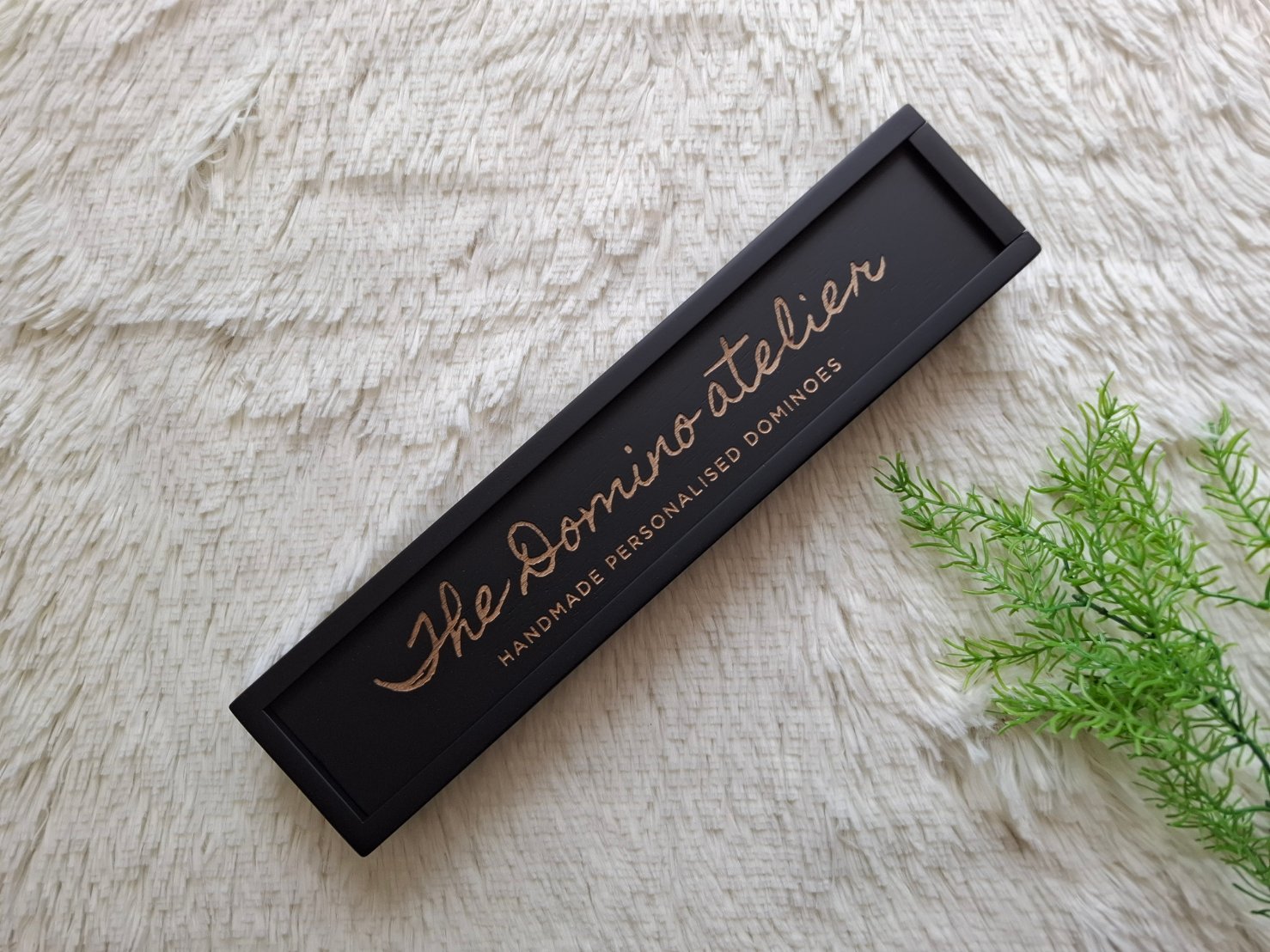 กล่องไม้ฝาสไลด์สีดำด้าน