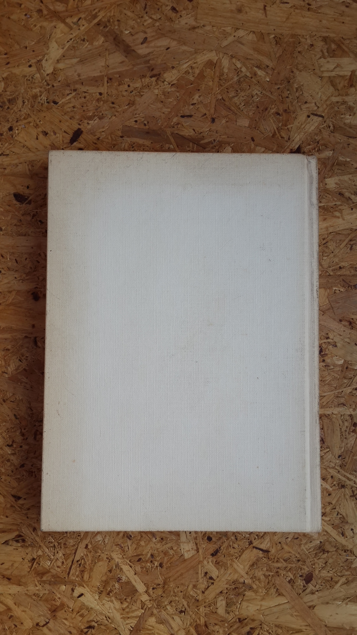 หนังสือแนวพระราชดำริทางการเมืองในพระบาทสมเด็จพระมงกุฎเกล้าเจ้าอยู่หัว : อนุสรณ์งานพระราชทานเพลิงศพ พระนางเจ้าสุวัทนา พระวรราชเทวีในรัชกาลที่ 6