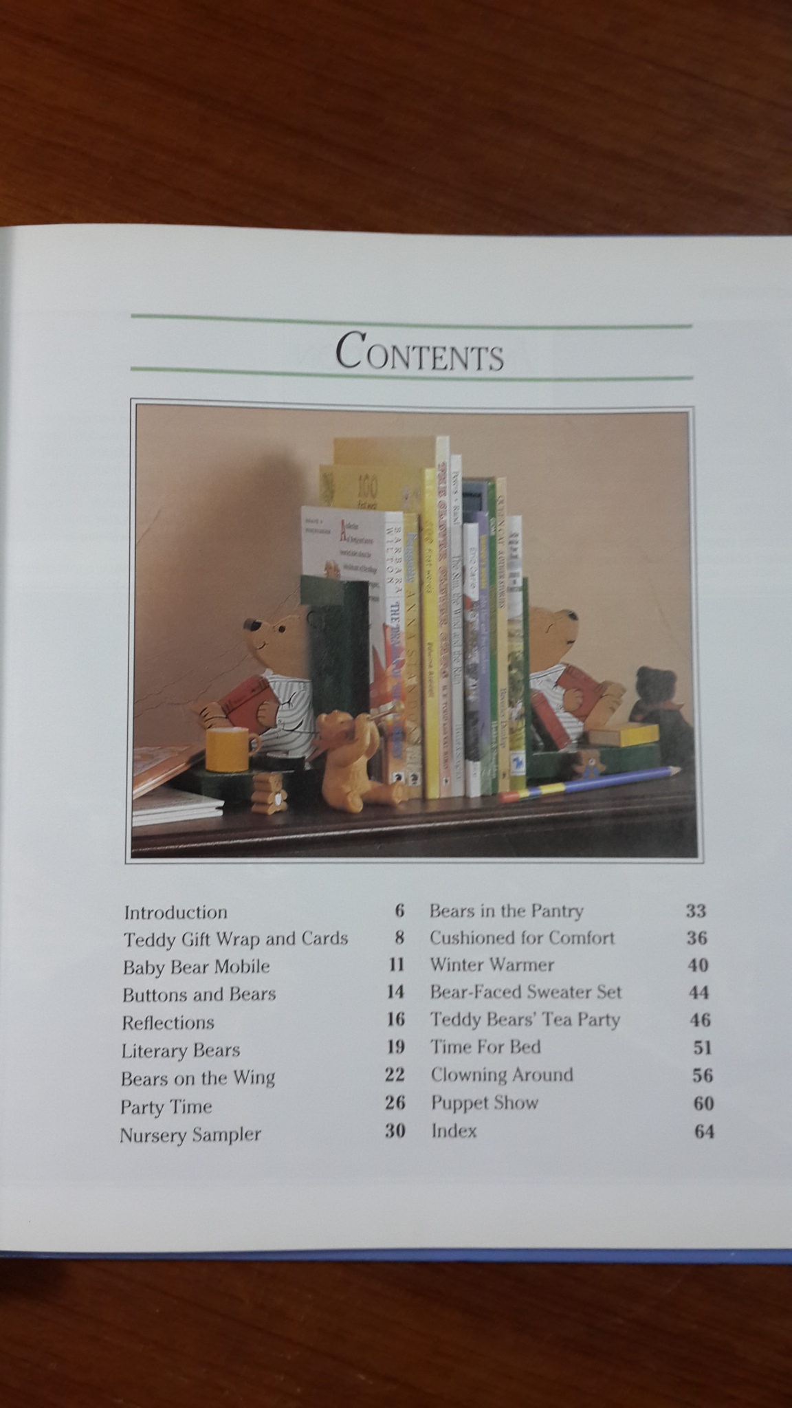 JUST BEARS / SUE QUINN