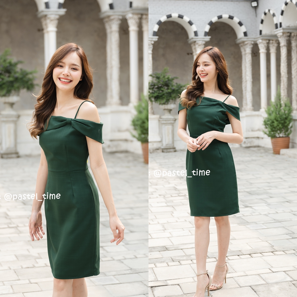 Melany Off-Shoulder Dress – สีเขียวเข้ม **มีแต่XL**